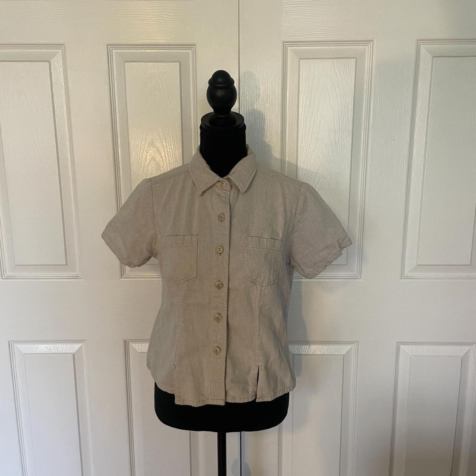 Vintage VTG Studio Ease Petite Tan Button Up 100% Cotton Size 10P Size L / US 10 / IT 46 - 1 Thumbnail