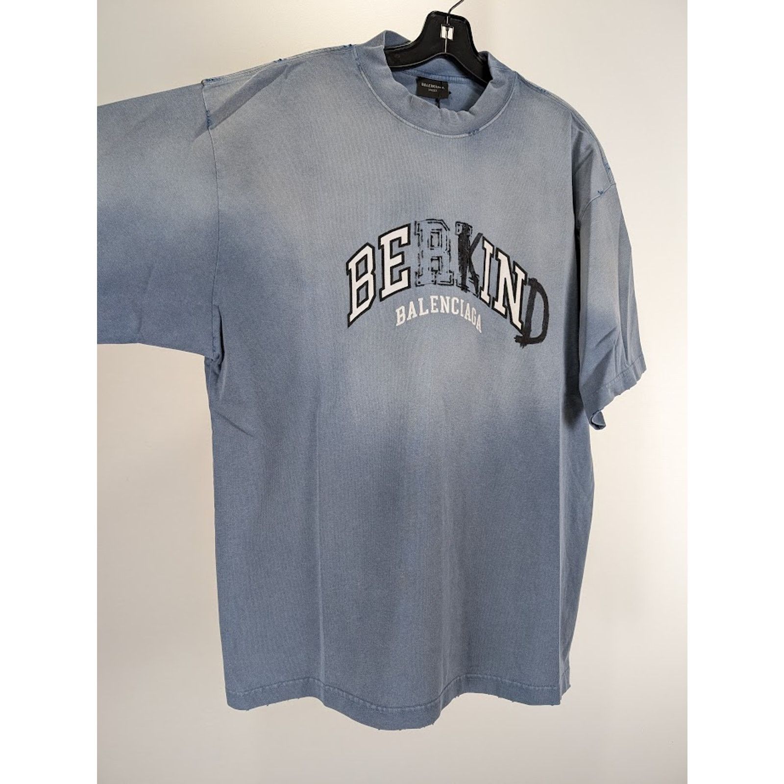 Balenciaga o1rshd1 Short Sleeve T-Shirt in Blue Size US S / EU 44-46 / 1 - 8 Thumbnail