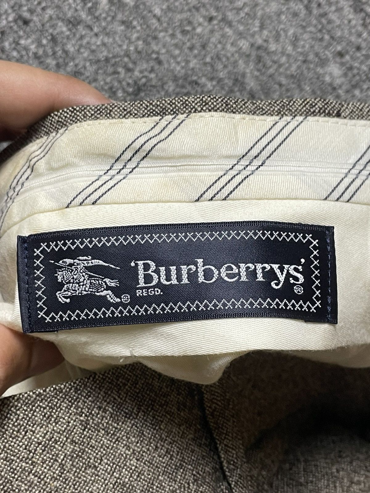 Burberry × Designer × Vintage Vintage Burberry Wool Blend Casual Pants (112) Size US 31 - 6 Thumbnail