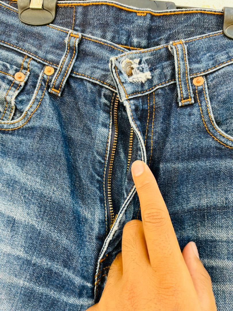 Levi's Vintage Clothing × Vintage Vintage Levis Distressed Japanese Designer Fashion Style Size US 30 / EU 46 - 7 Thumbnail