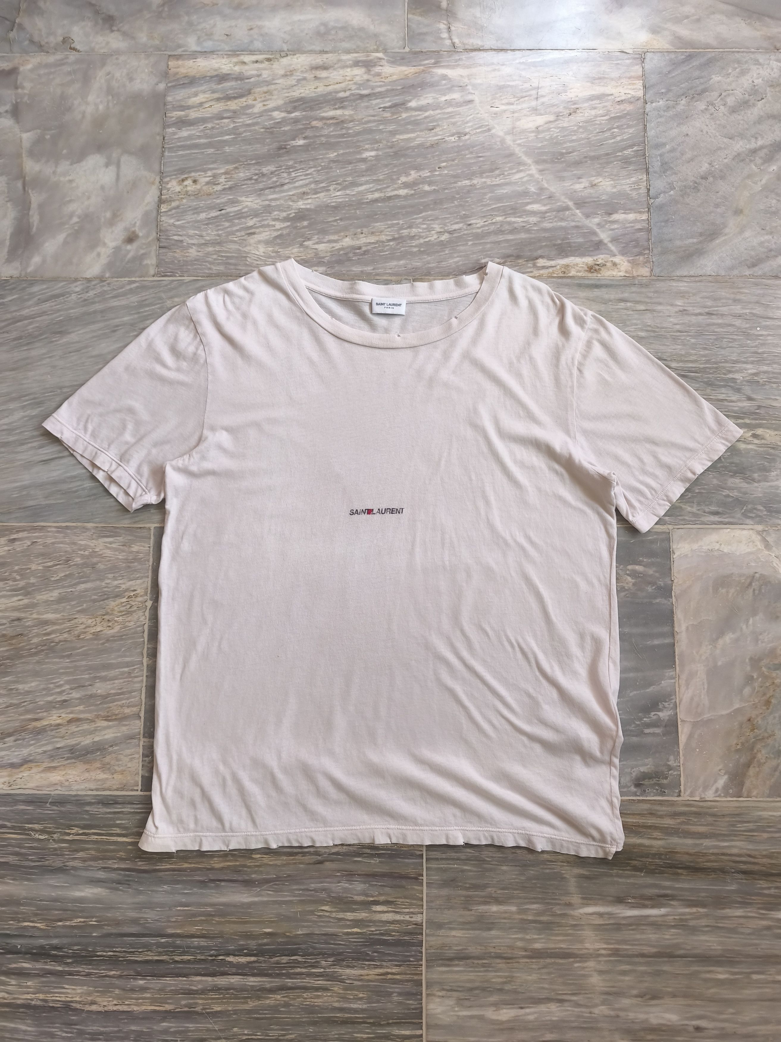 Saint Laurent Paris Saint Laurent no smoking lips logo t shirt