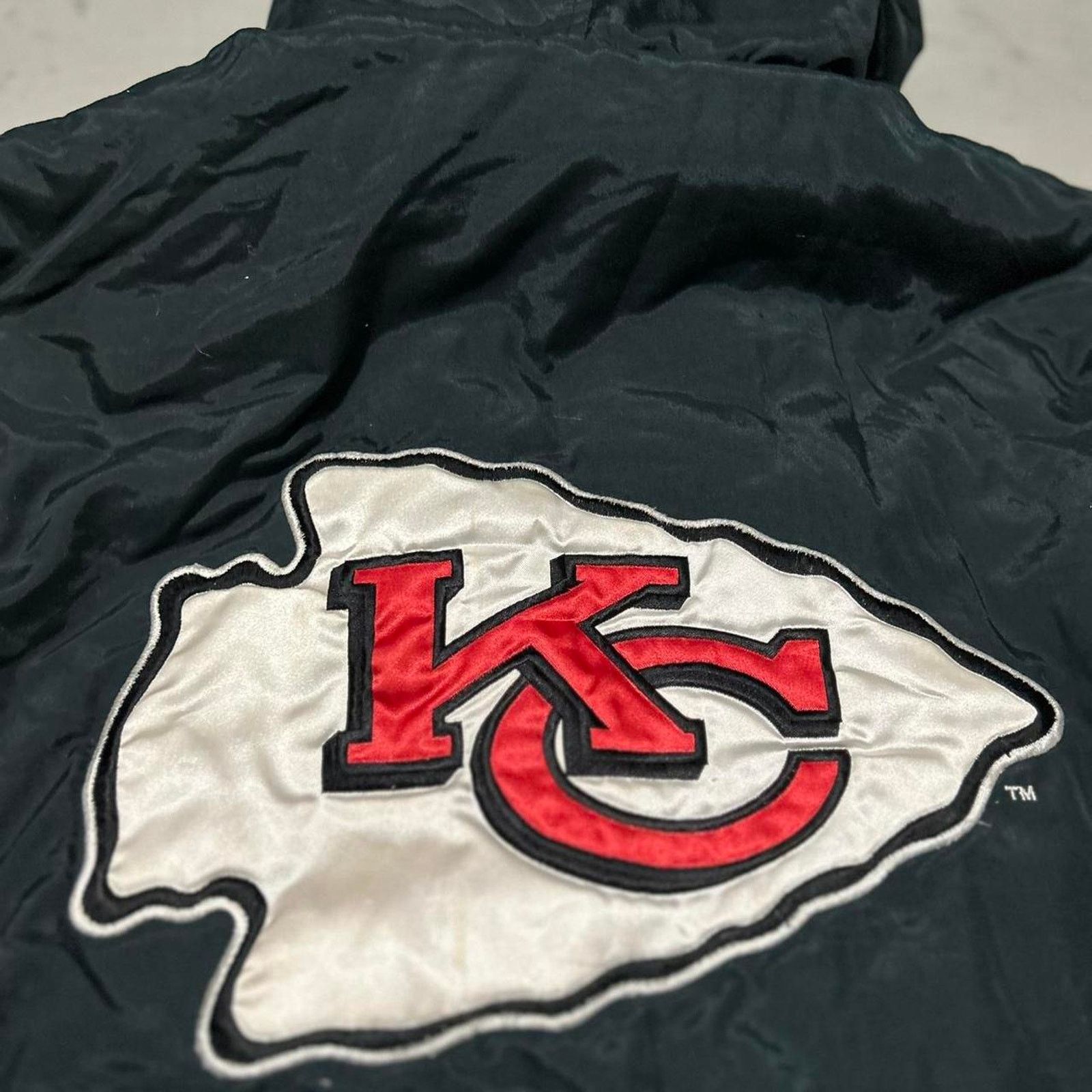 Starter Vintage 90s Hood Pullover Puffer Kansas City Chiefs Starter Size US L / EU 52-54 / 3 - 8 Thumbnail