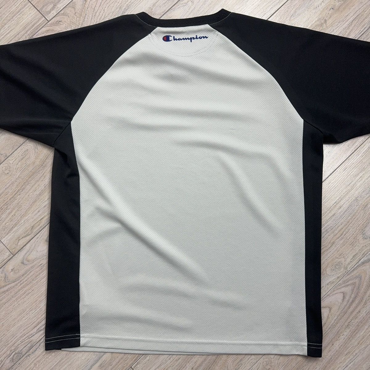Champion Vintage Champion Italy Lightweight Jersey Size US L / EU 52-54 / 3 - 15 Thumbnail