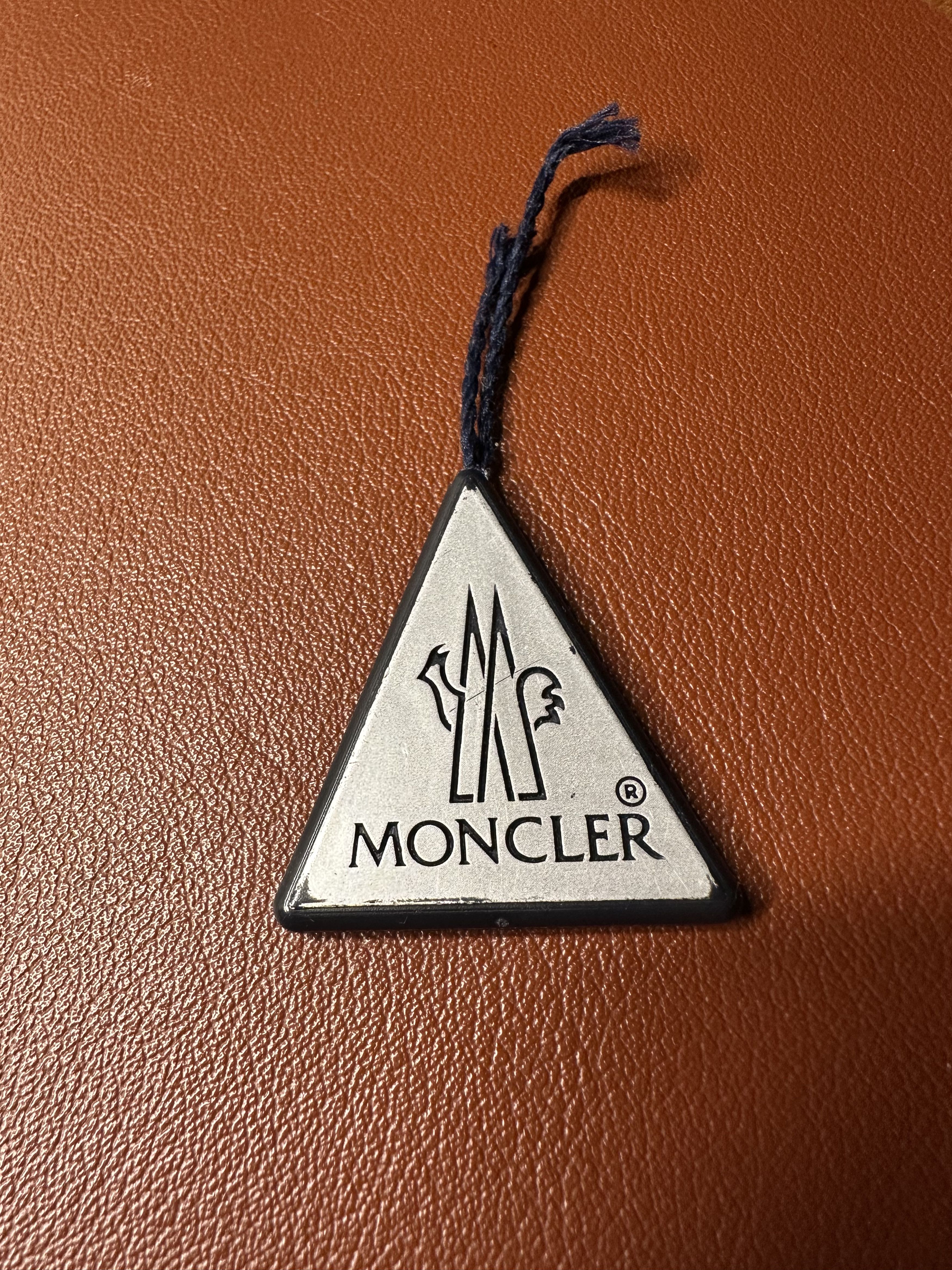 Moncler Moncler FREVILLE Reversible Down Jacket – LeBon Marché Paris Size US L / EU 52-54 / 3 - 19 Thumbnail