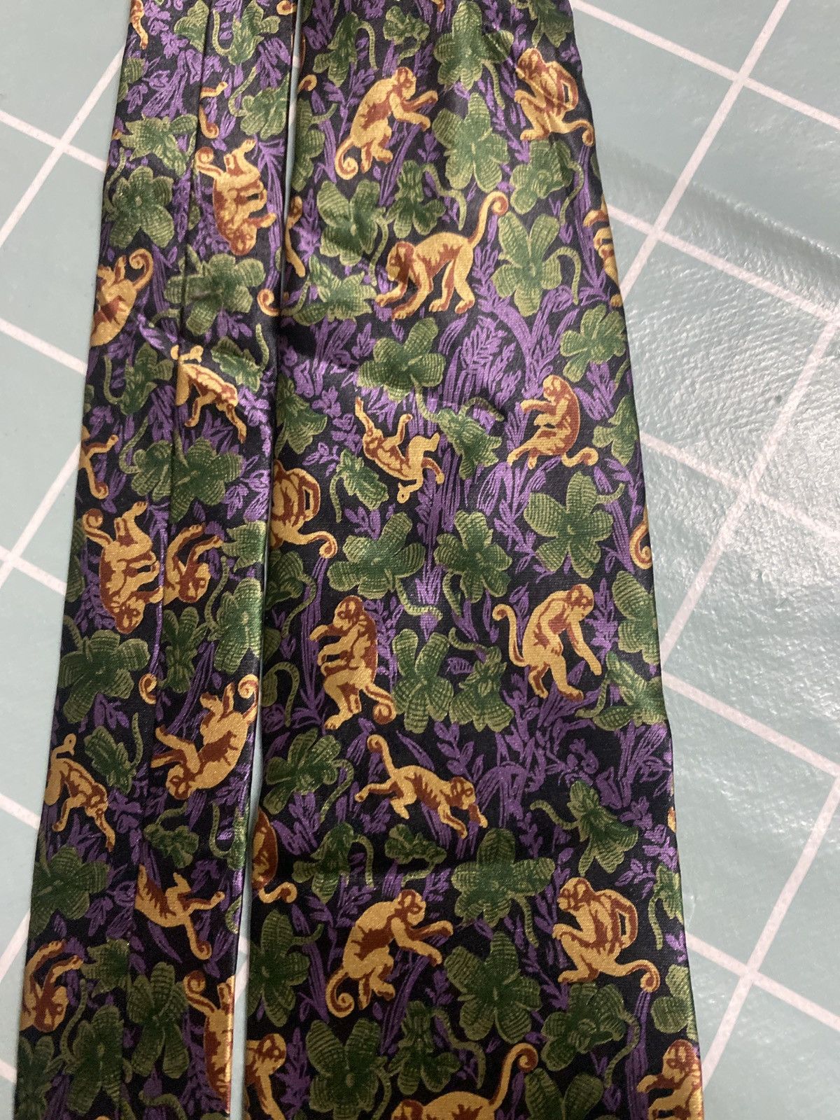 Bottega Veneta Bottega Venetta Ties Animal Print Repeat Silk Necktie Size ONE SIZE - 2 Thumbnail
