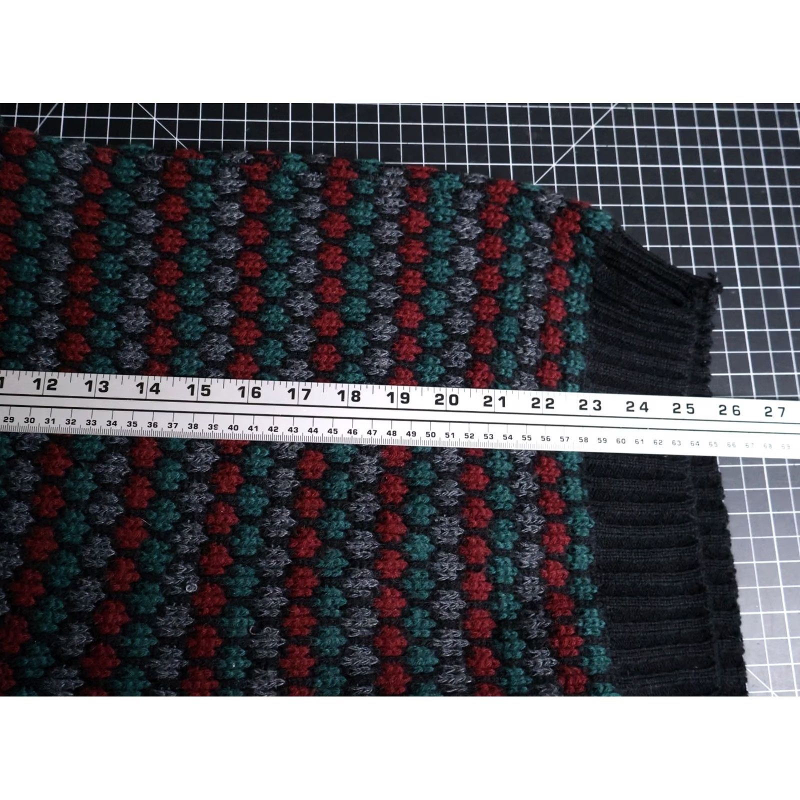 Sears VINTAGE Sears Sweater Mens Large Black Green Geometric Deep V-Neck Chunky Knit VTG Shirt Size US L / EU 52-54 / 3 - 7 Thumbnail