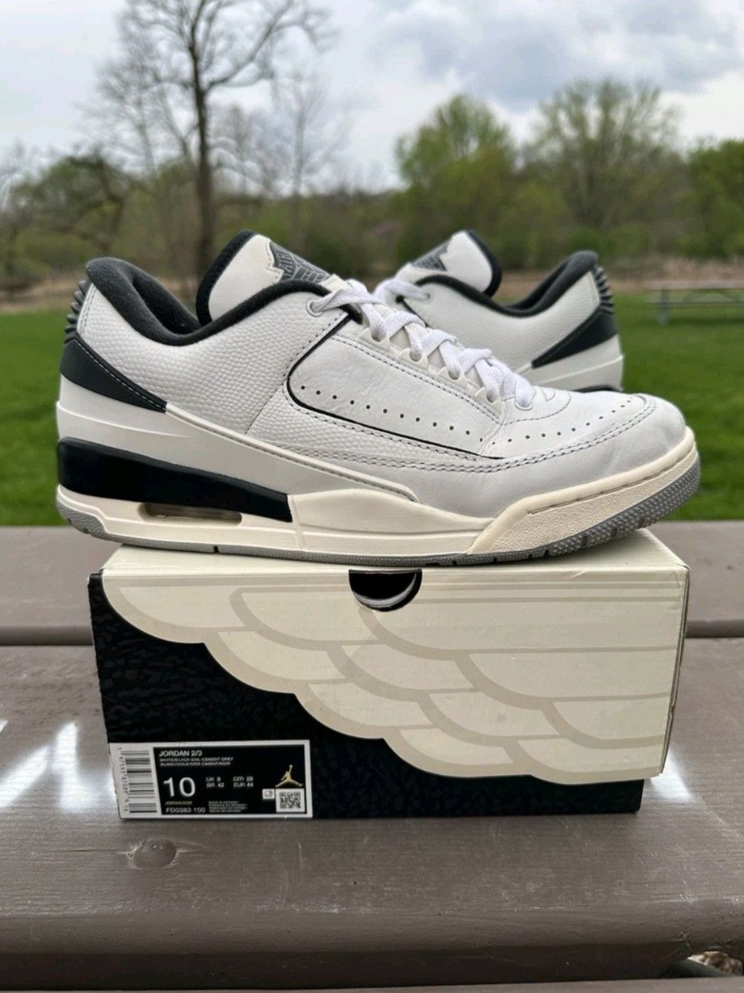 Jordan Brand Nike Air Jordan Retro 2 / 3 White Black Size 10 Men Size US 10 / EU 43 - 1 Thumbnail