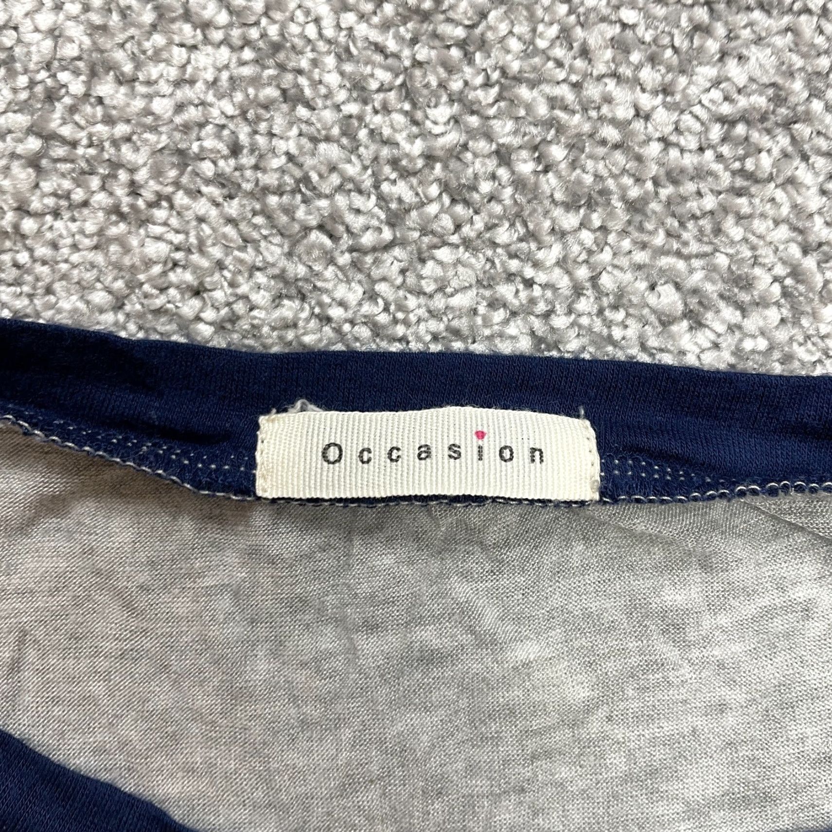 Vintage VINTAGE Occasion T Shirt Womens Small Gray Ringer Blue Trim Pocket Tee Soft Rayon Top Shirt Womens Small Gray Ringer Blue Trim Pocket Tee Rayon Top Size S / US 4 / IT 40 - 2 Thumbnail