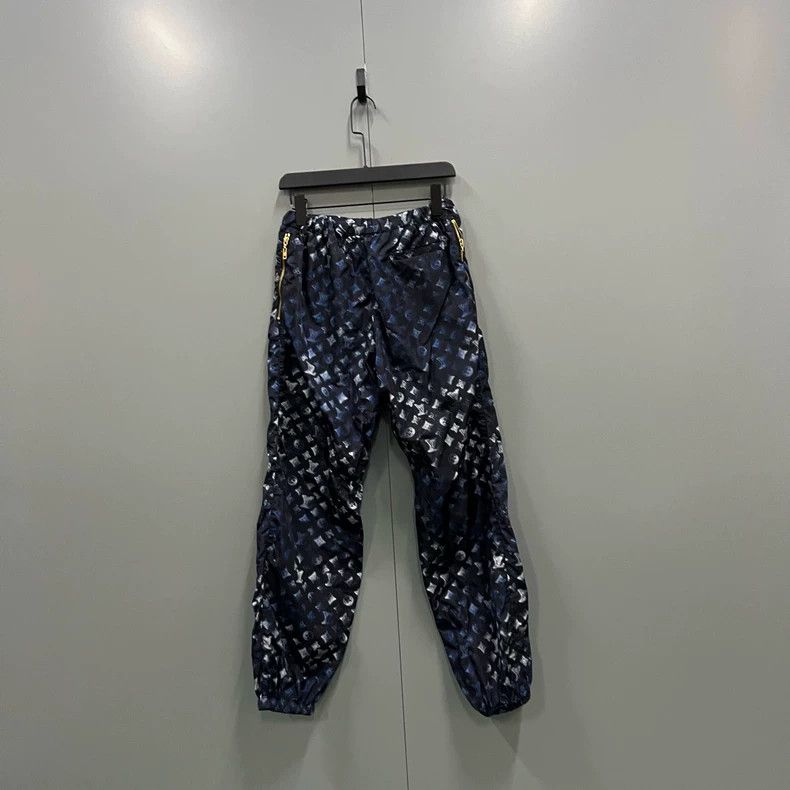 Louis Vuitton Louis Vuitton Tie-dyed presbyopic full-print trousers 2501- Size US 36 / EU 52 - 1 Thumbnail