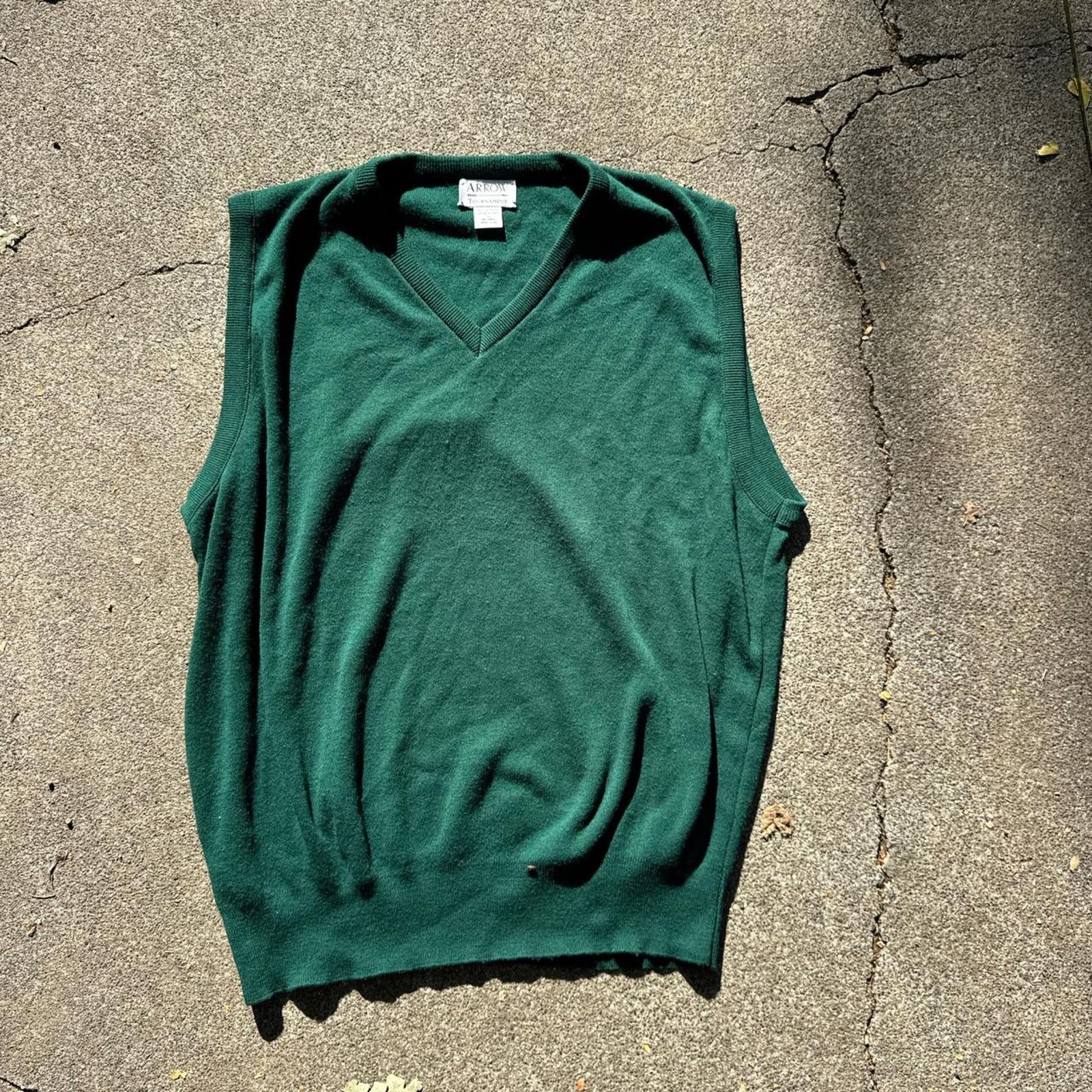 Arrow Vintage 1990s Arrow Tournament Green Sweater Vest – Size XL Size US XL / EU 56 / 4 - 1 Thumbnail