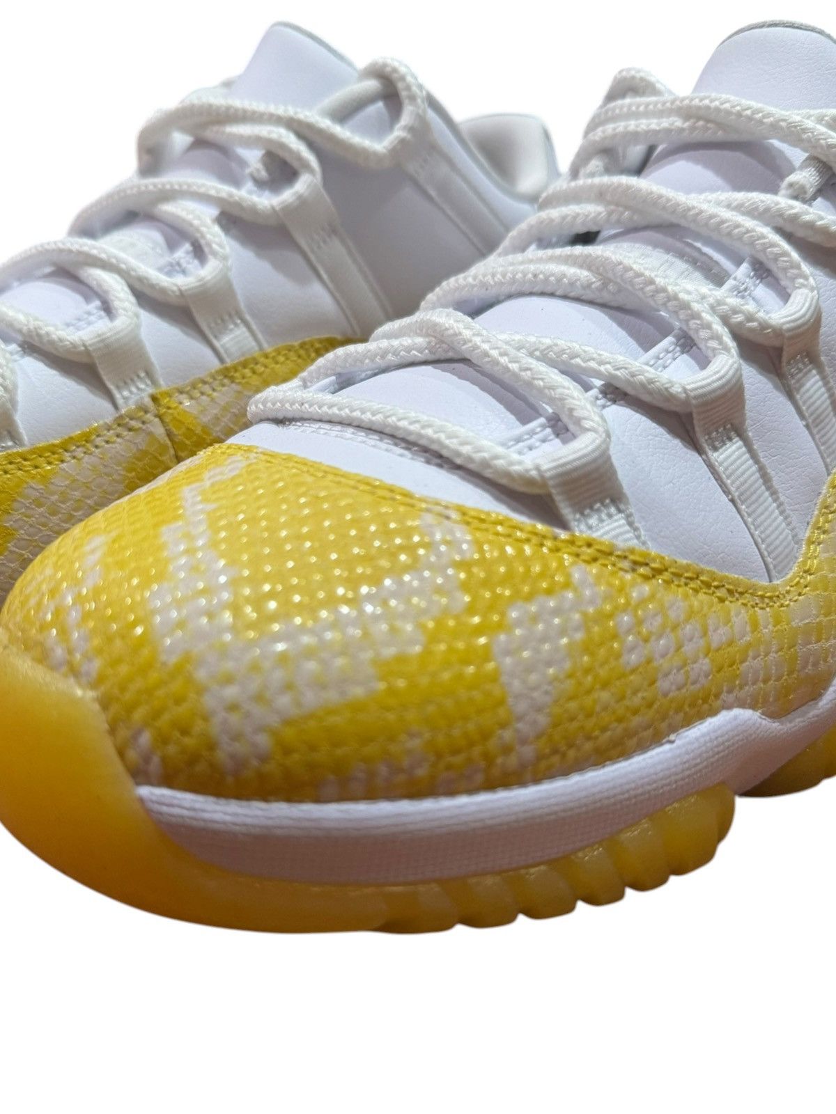 Jordan Brand Jordan 11 Retro Low Yellow Snakeskin (W) Size US 9.5 / EU 42-43 - 4 Thumbnail