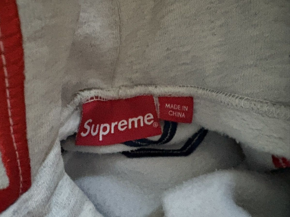 Supreme Supreme hoodie Size US L / EU 52-54 / 3 - 5 Thumbnail