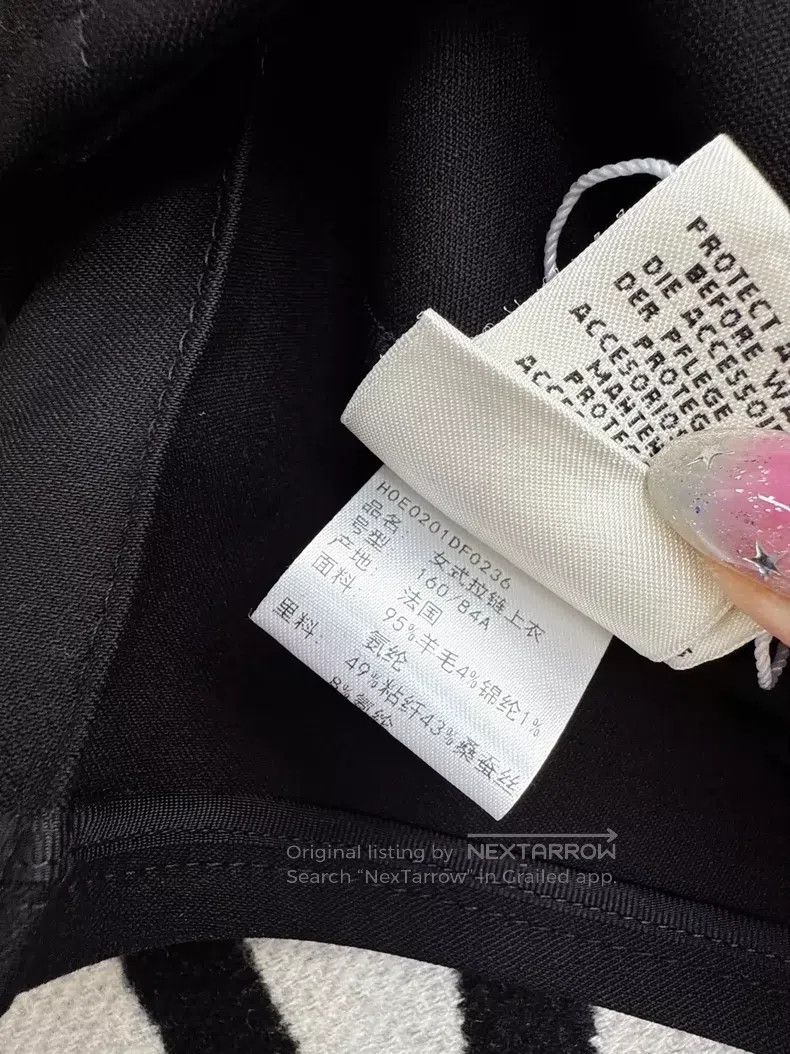 Hermes Hermes Black Cashmere V-neck Silver Buckle Jacket Size XS / US 0-2 / IT 36-38 - 7 Thumbnail