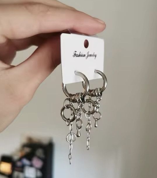 Vintage Y2K punk goth edgy dangly chain earrings Size ONE SIZE - 6 Thumbnail