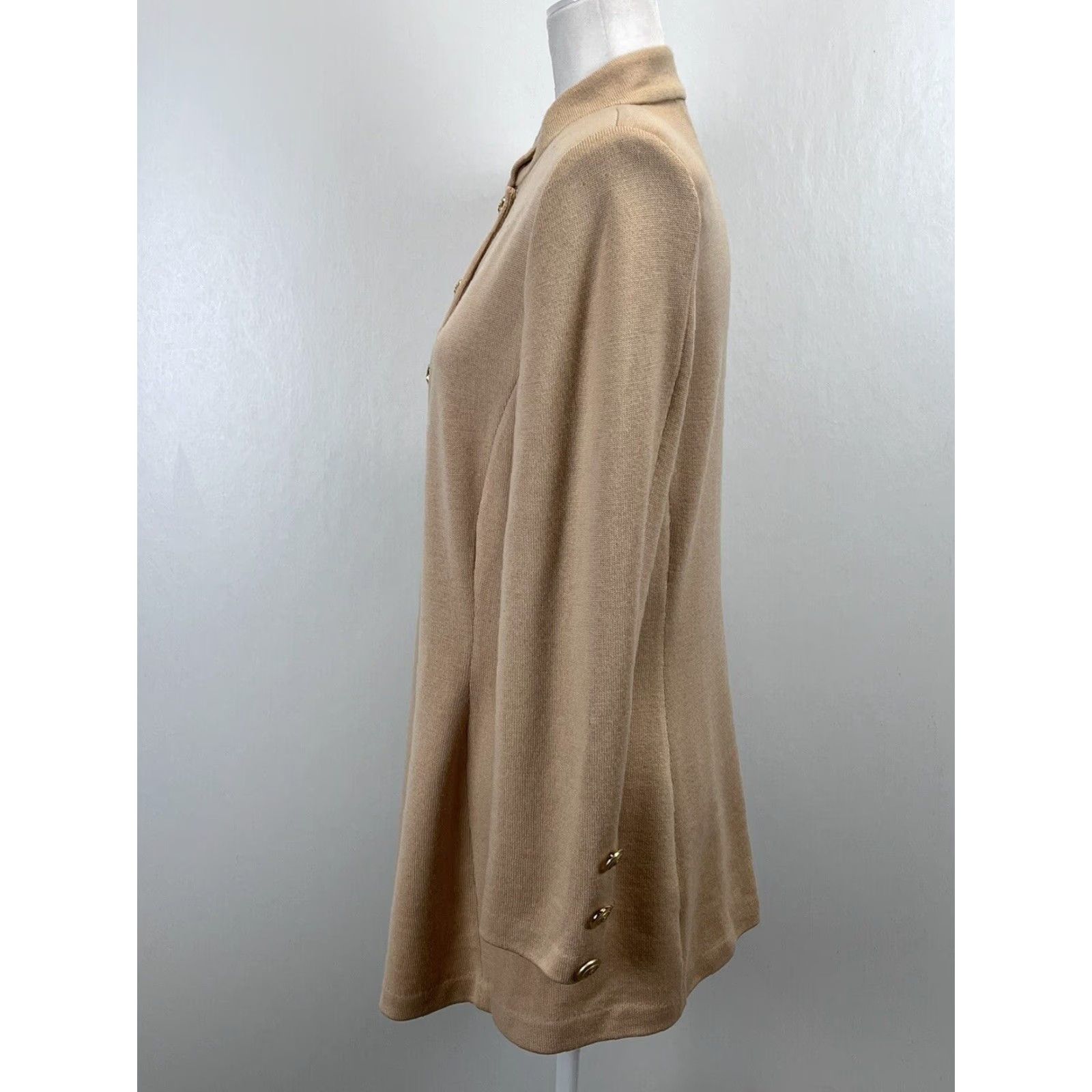 St. John VINTAGE St. John Collection Knit Cardigan Sweater Sz 10 Tan Long Sleeve Womens Size L / US 10 / IT 46 - 2 Thumbnail