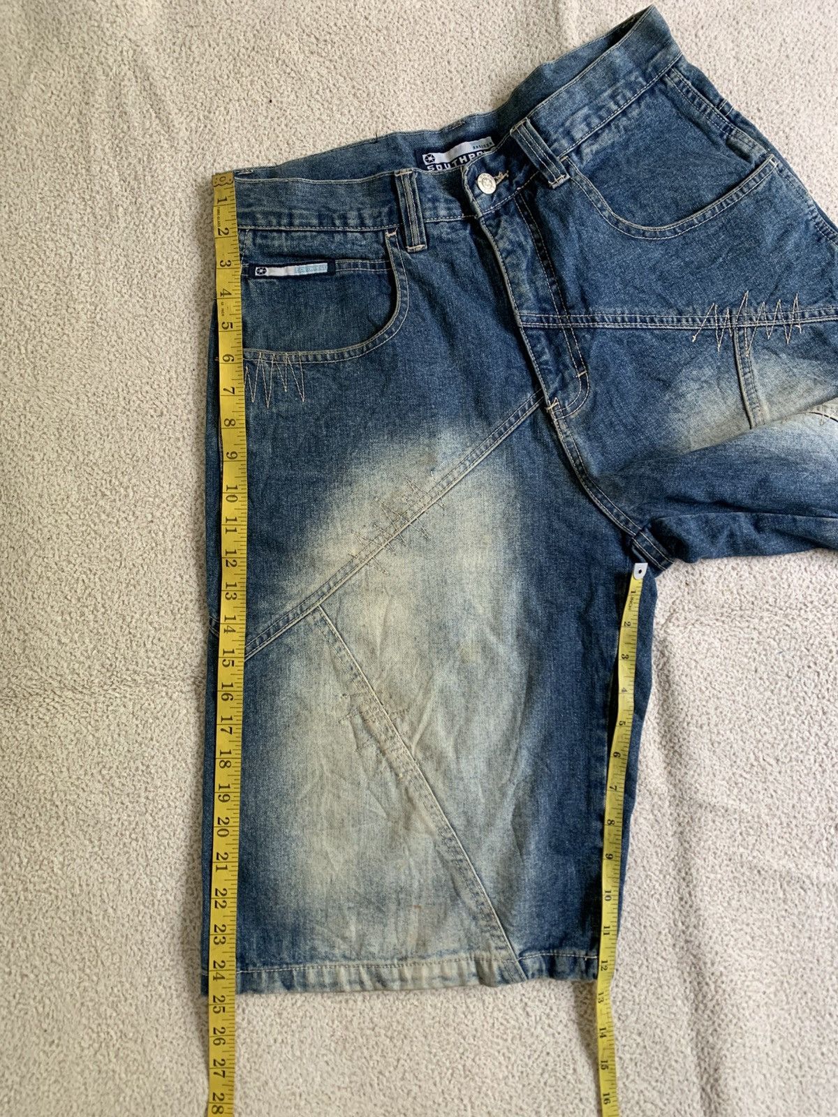 Southpole Southpole Distressed Mud Wash Baggy Jorts Size US 32 / EU 48 - 14 Thumbnail