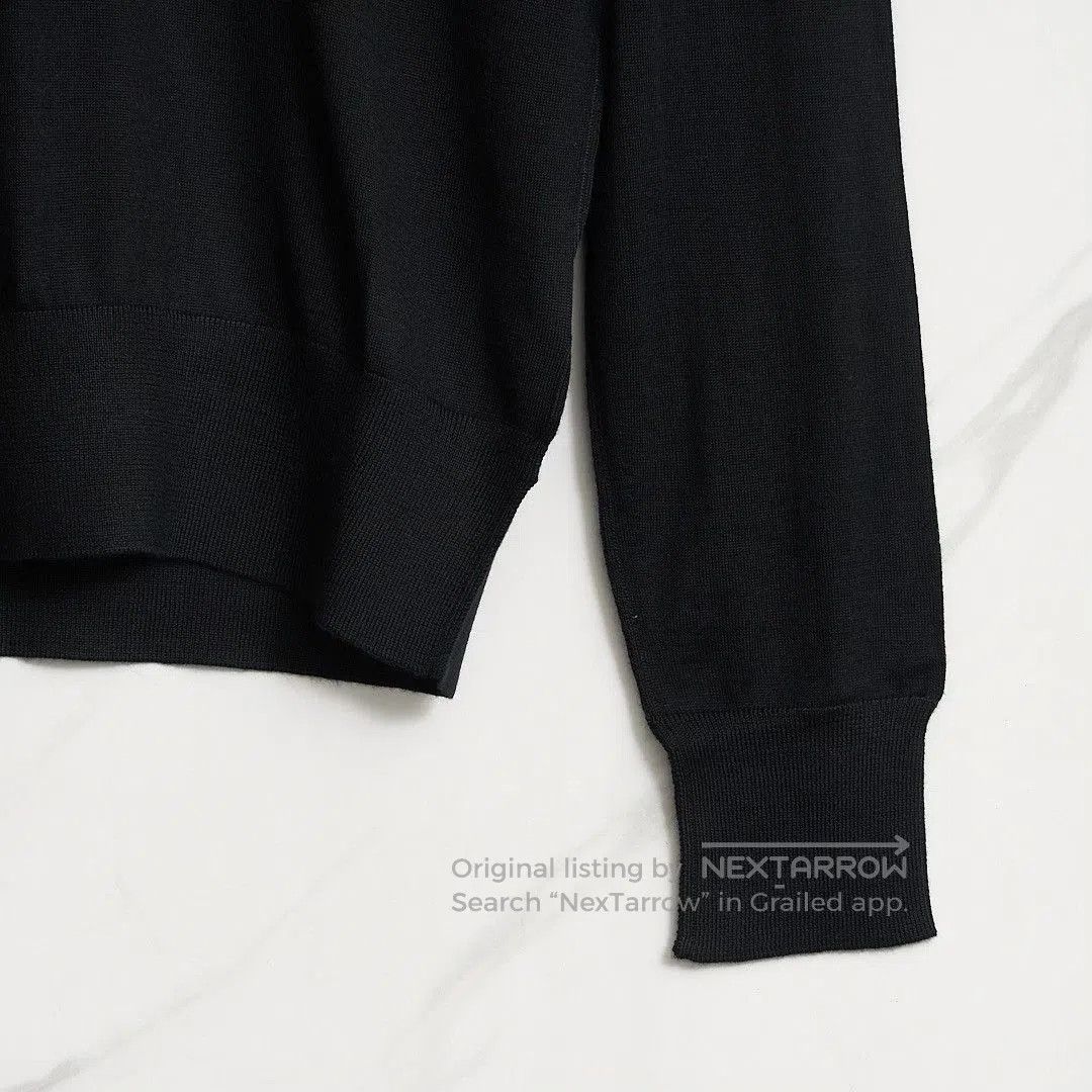Dolce & Gabbana Dolce&Gabbana Men's Black V-Neck Knit Sweater. Size US S / EU 44-46 / 1 - 4 Thumbnail