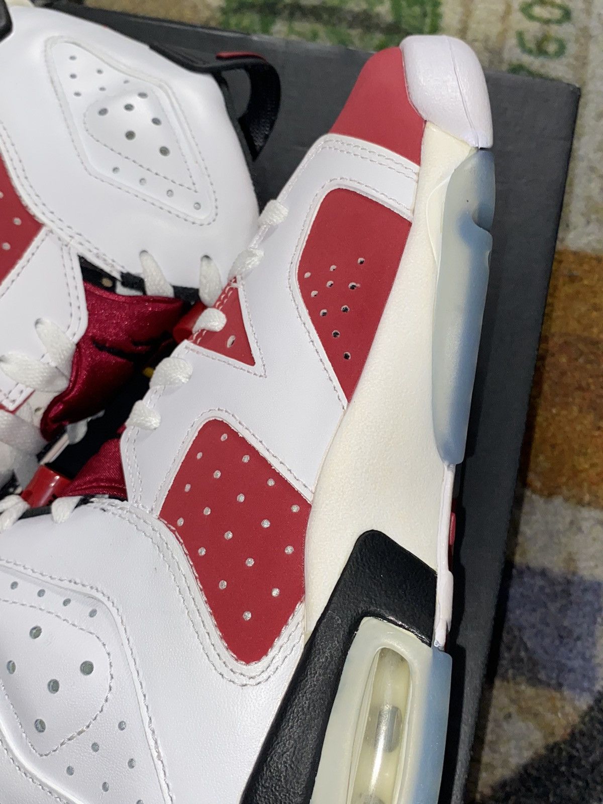 Jordan Brand × Nike Jordan 6 Retro Carmine (2021) 5.5Y Grade School Size US 7 / IT 37 - 3 Thumbnail