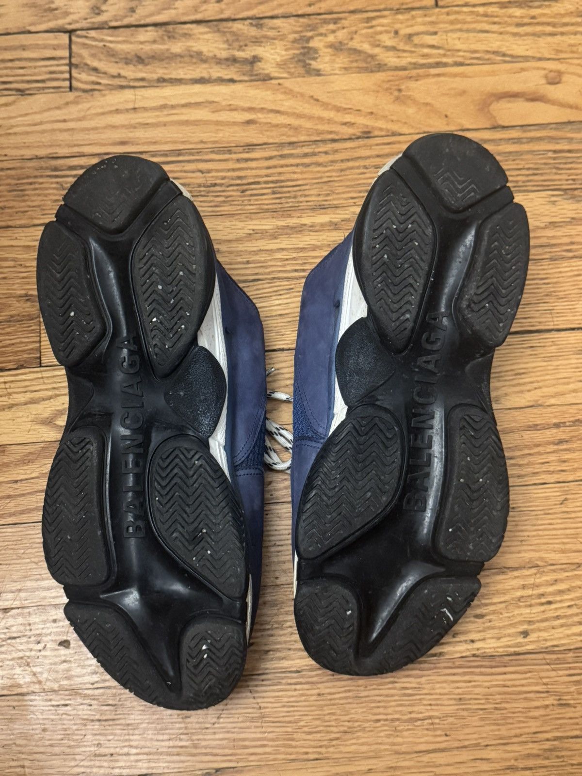 Balenciaga BALENCIAGA TRIPLE S SNEAKER Size US 13 / EU 46 - 5 Thumbnail