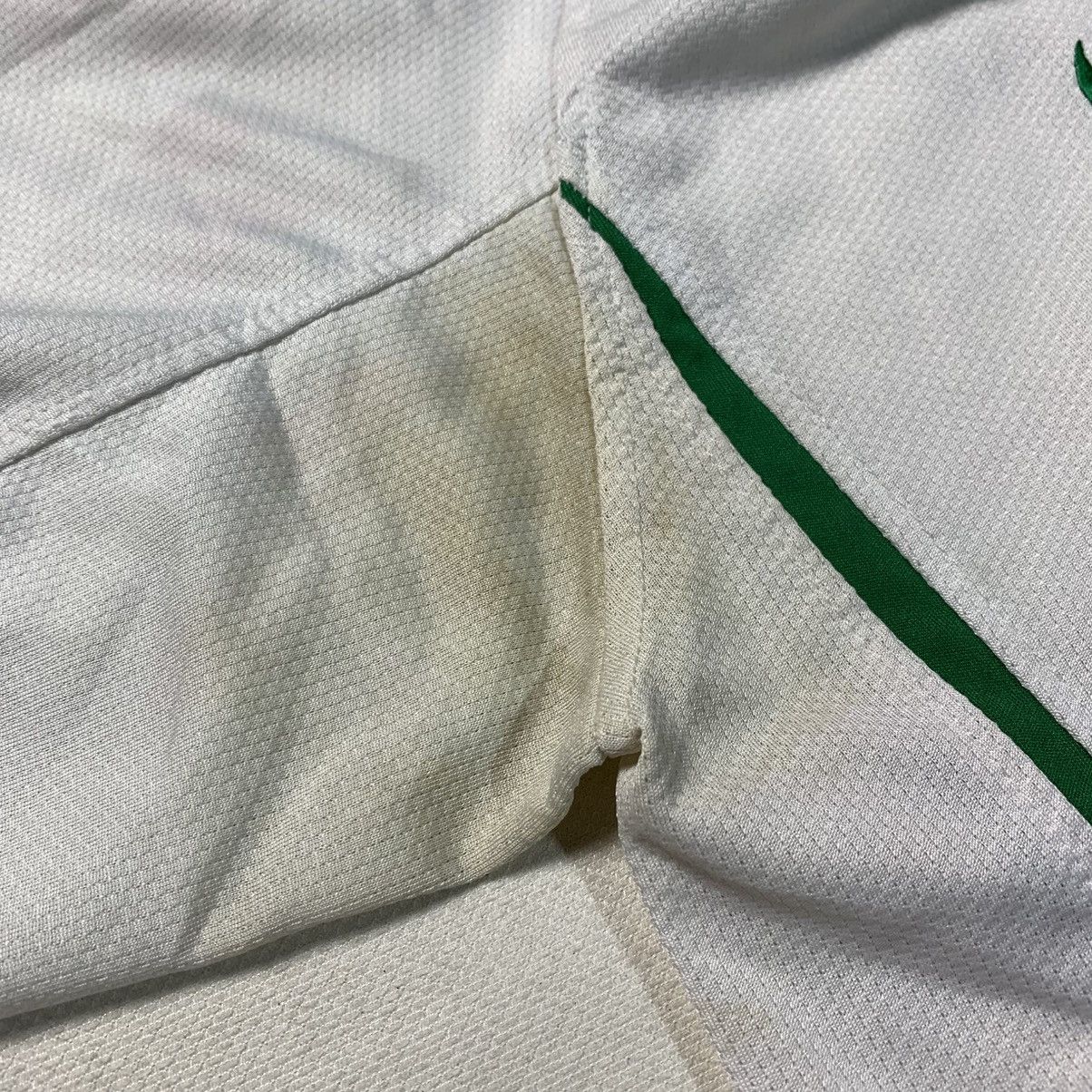 Nike 2000s🕺Cristiano Ronaldo 17 Portugal Away Jersey Size US M / EU 48-50 / 2 - 5 Thumbnail