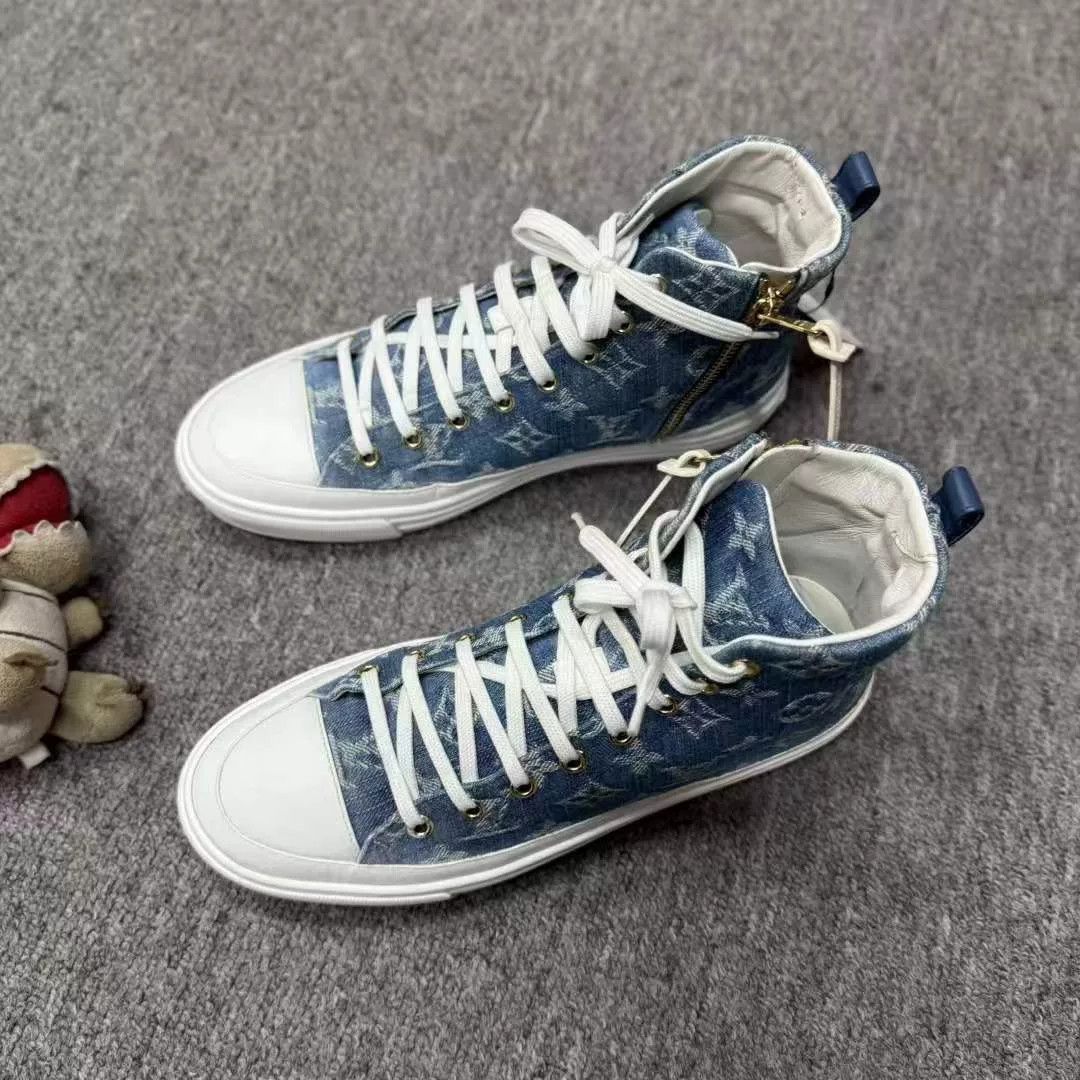 Louis Vuitton Louis Vuitton Monogram Denim Sneakers Size US 6 / EU 39 - 1 Thumbnail