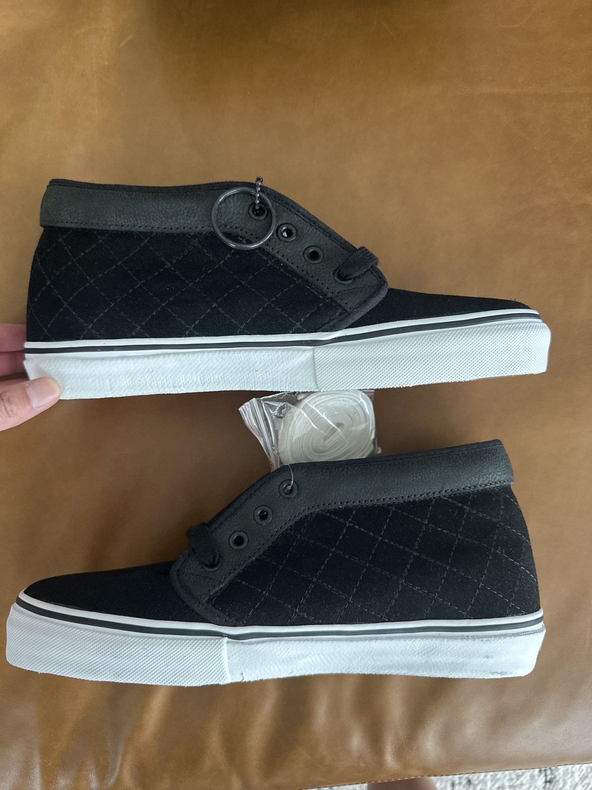 Vans Vans Chukka “Syndicate” Size US 9 / EU 42 - 2 Thumbnail