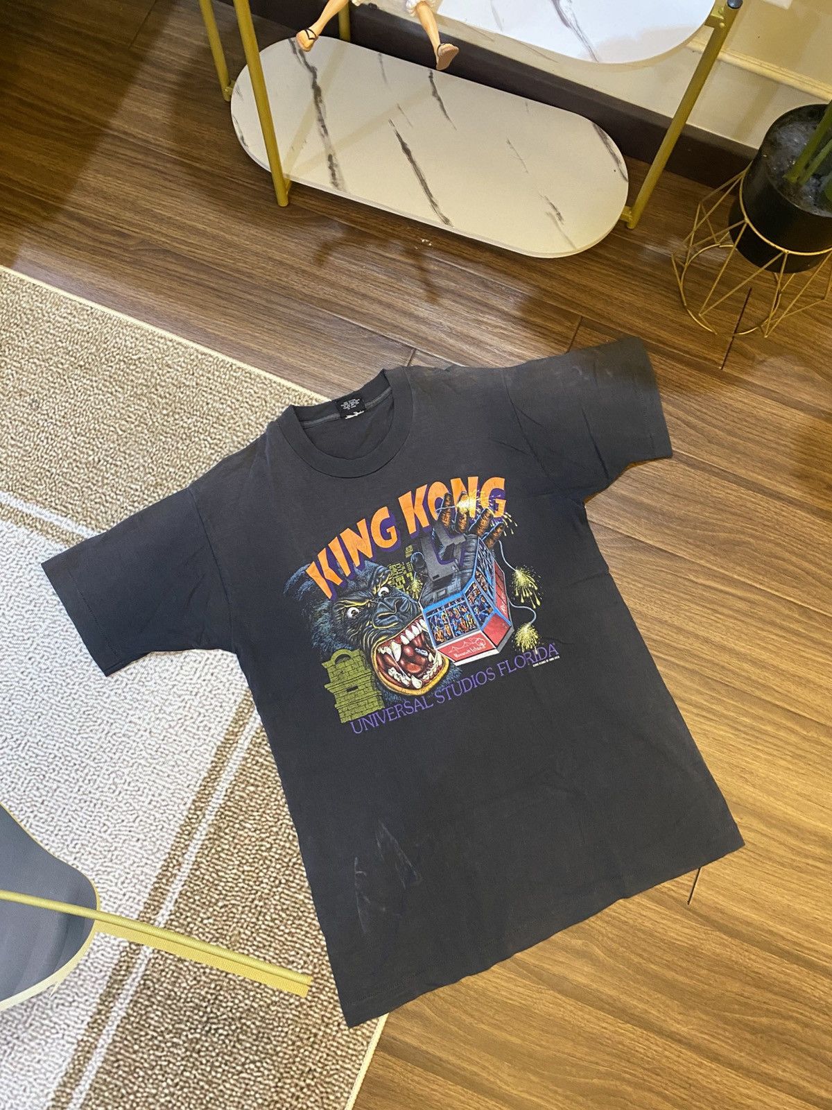 Universal Studios Rare! 1985 KING KONG Universal Studios Movie Sunfaded Tee Size US L / EU 52-54 / 3 - 2 Thumbnail