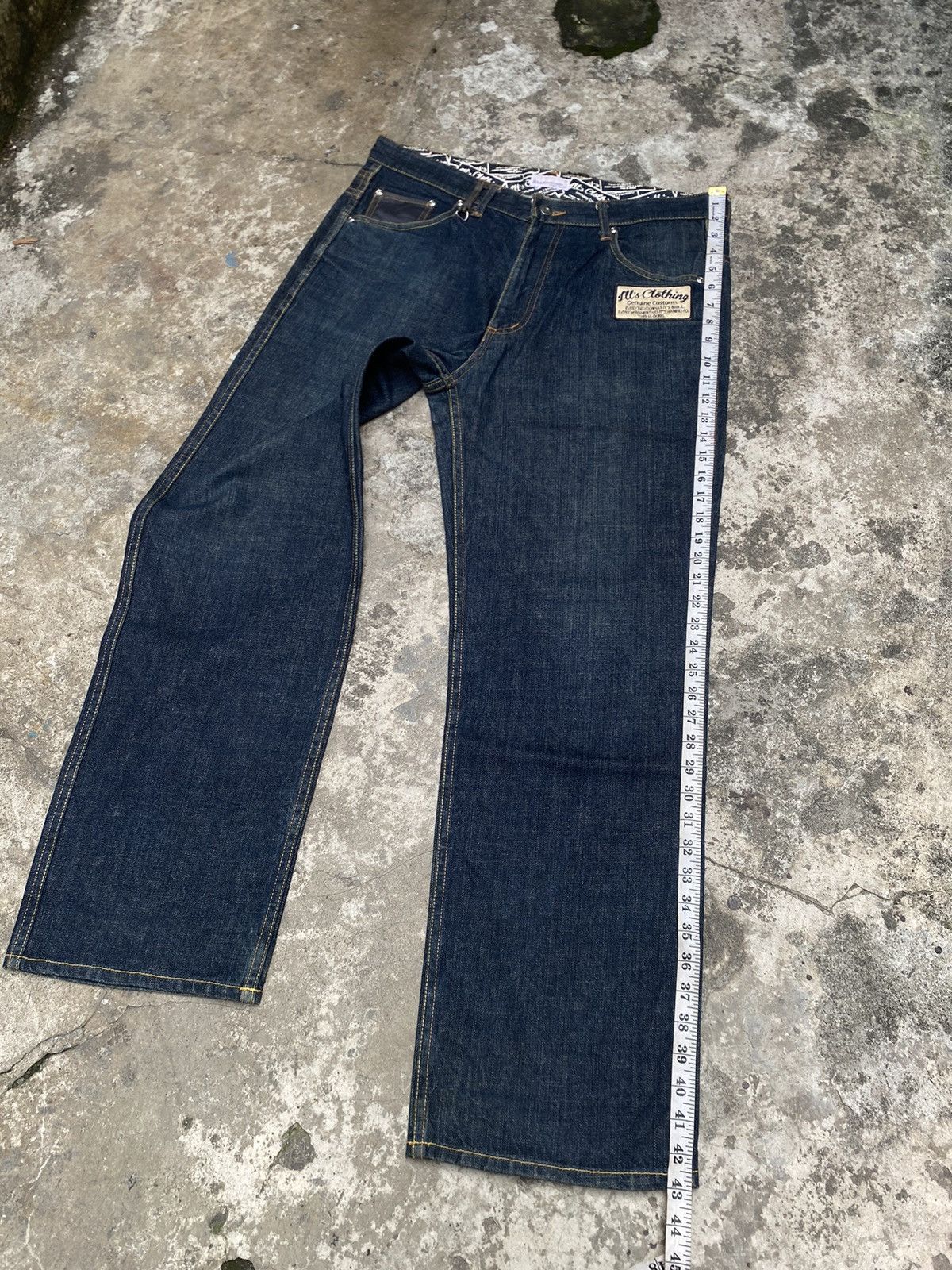 Japanese Brand I’lls Clothing Yellow Embroidered Beyond Script Deep Blue Size US 36 / EU 52 - 13 Thumbnail