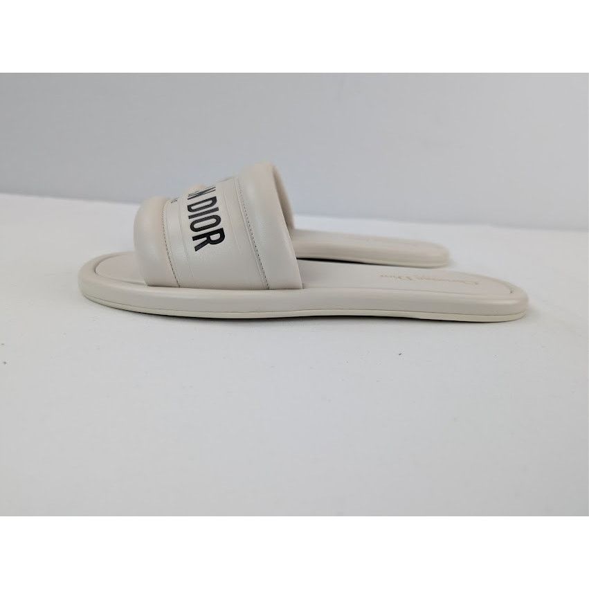 Dior o1rshd1 Every-D Embossed Lambskin Slide Sandal in Off White Size US 7 / EU 40 - 10 Thumbnail
