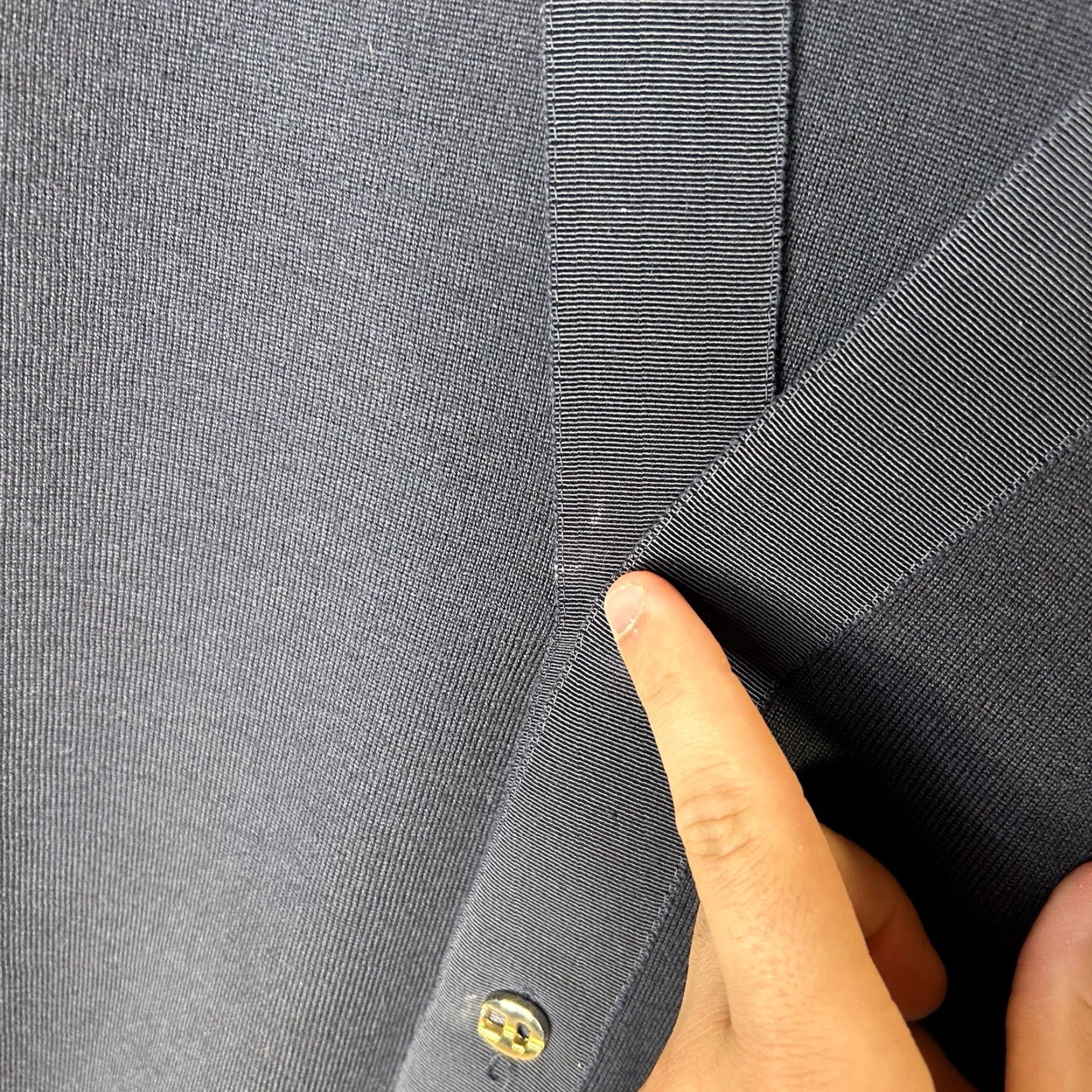 Salvatore Ferragamo VINTAGE Salvatore Ferragamo Navy Blue 100% Wool Cardigan Sweater Adult Small Navy Blue Wool Cardigan Women/Sweater Vintage Ferragamo Cardigan Size S / US 4 / IT 40 - 5 Thumbnail