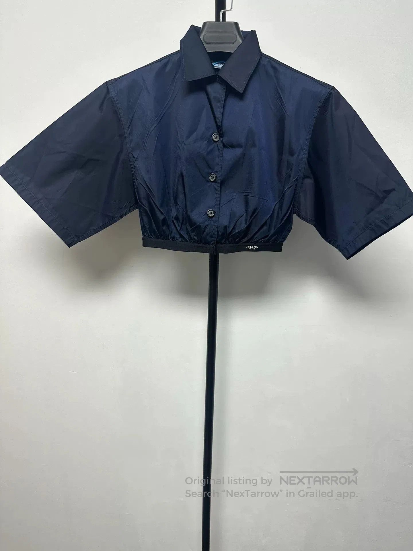 Prada PRADA Solid Lapel Nylon Short-Sleeve Shirt. Size XS / US 0-2 / IT 36-38 - 1 Thumbnail