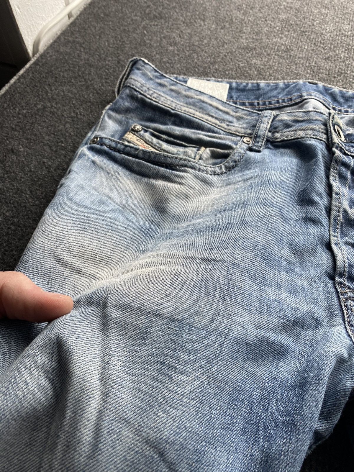 Diesel 🔥Opium Punk Diesel Buster regular slim tapered jeans 31 y2k Size US 31 - 22 Thumbnail