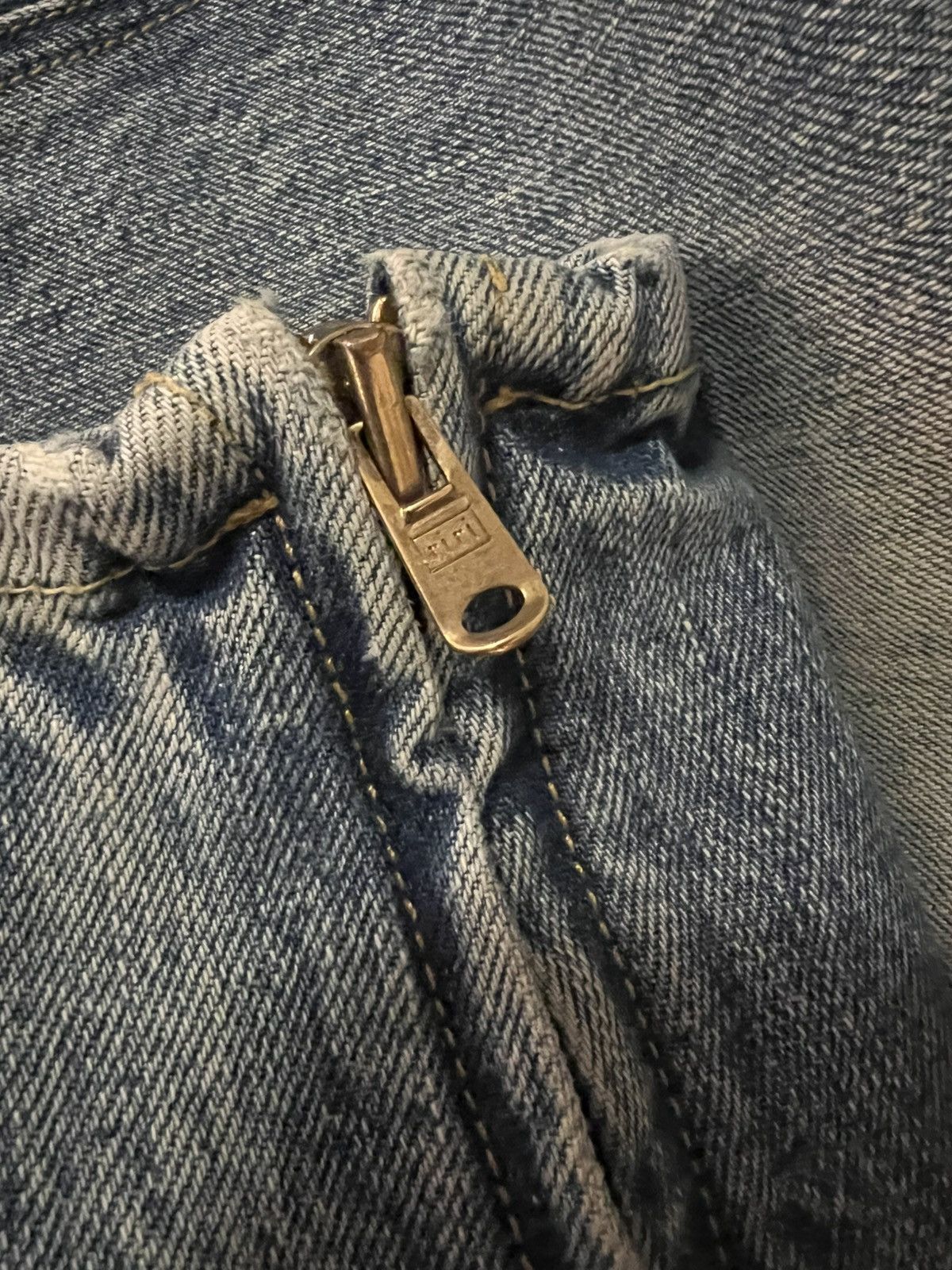 Fear of God Fear Of God 5th Collection Vintage Wash Denim Size 33 Size US 33 - 11 Thumbnail