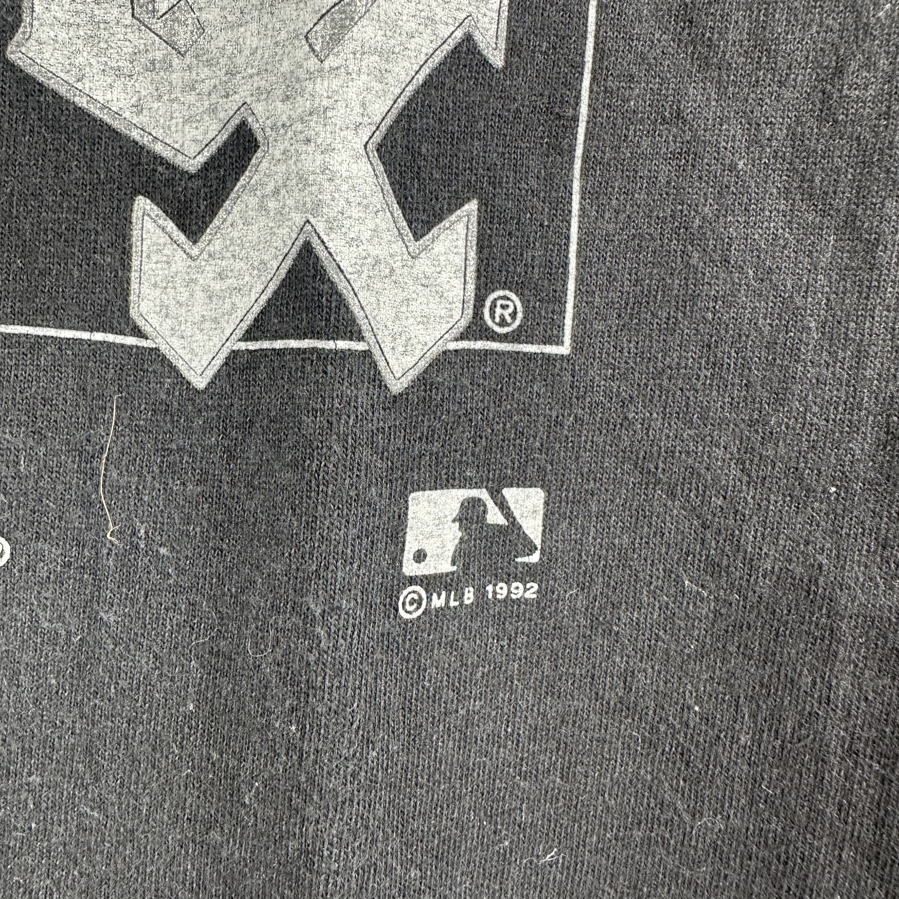 Vintage Vintage 1992 Chicago White Sox MLB Salem Sportswear T-shirt Size US XL / EU 56 / 4 - 4 Thumbnail