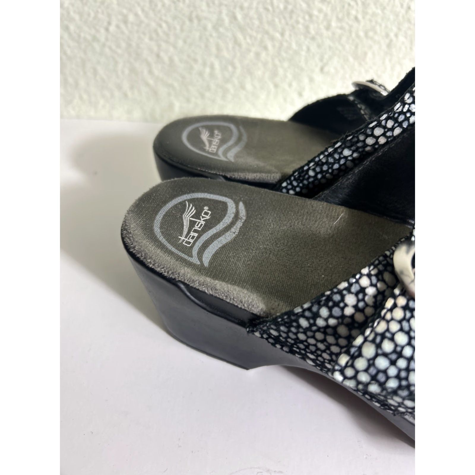 Dansko Dansko Sophie Sandals Black Dot Double Strap Womens EUR 37 US 6.5-7 Sandal Slidess Size US 7 / IT 37 - 4 Thumbnail
