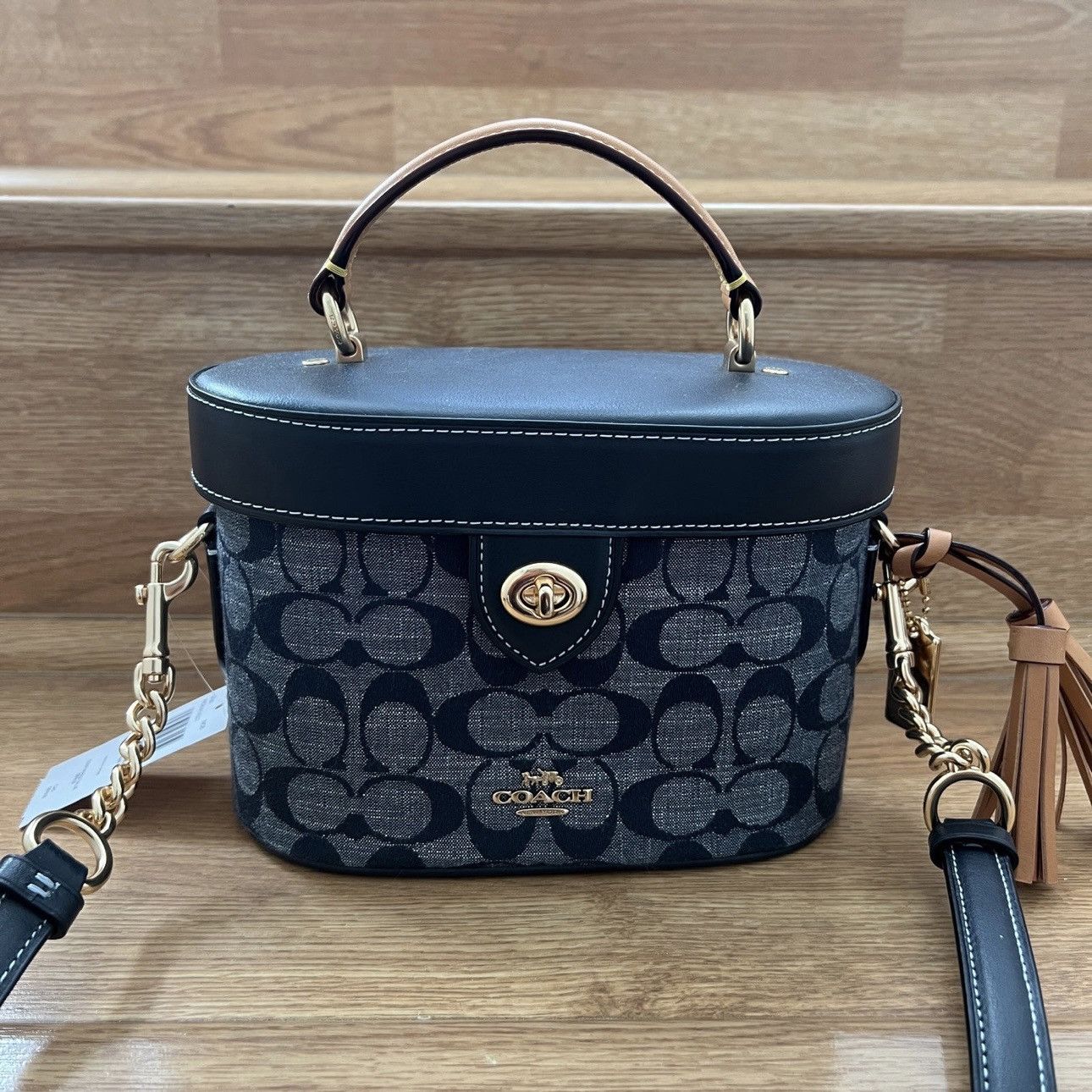 image of Coach C8165 Kay Crossbody In Signature Chambray In Denim in Blue, Women's