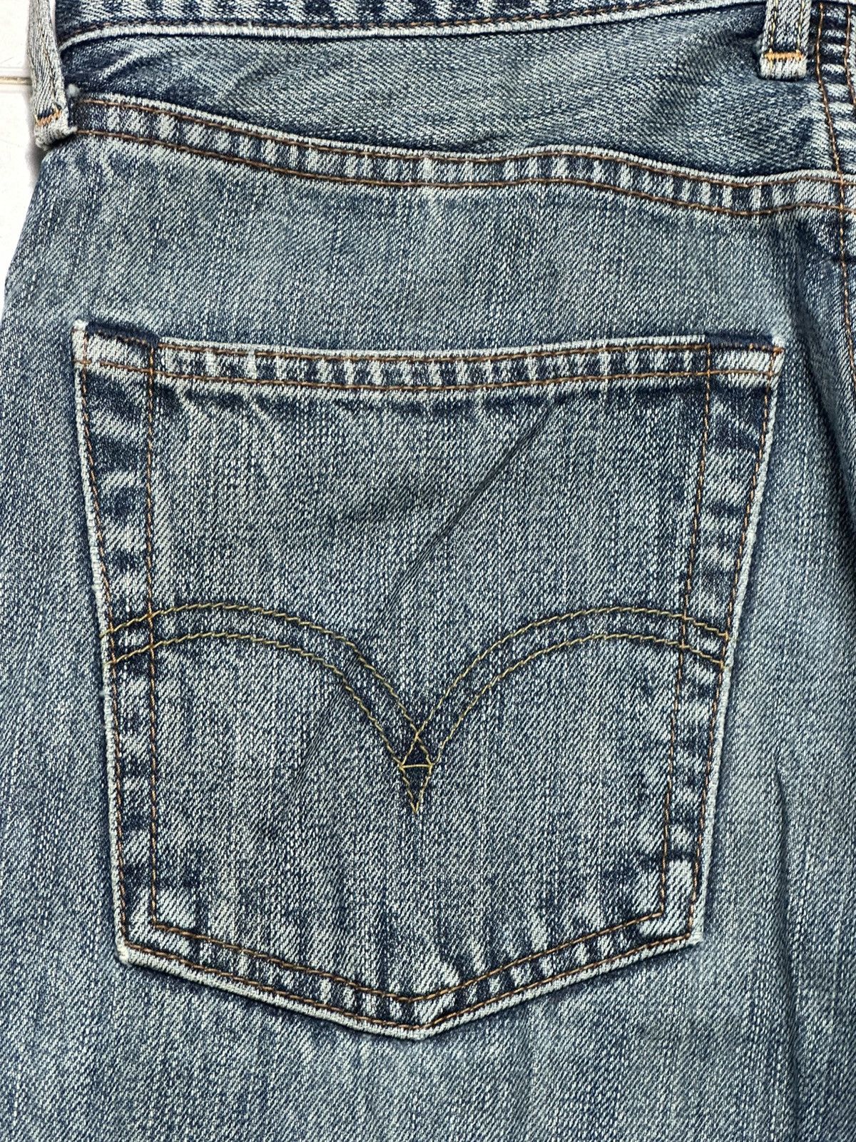 Levi's Levi's 502 Regular Fit With a Tapered Leg Faded & BlueWash Size US 31 - 7 Thumbnail