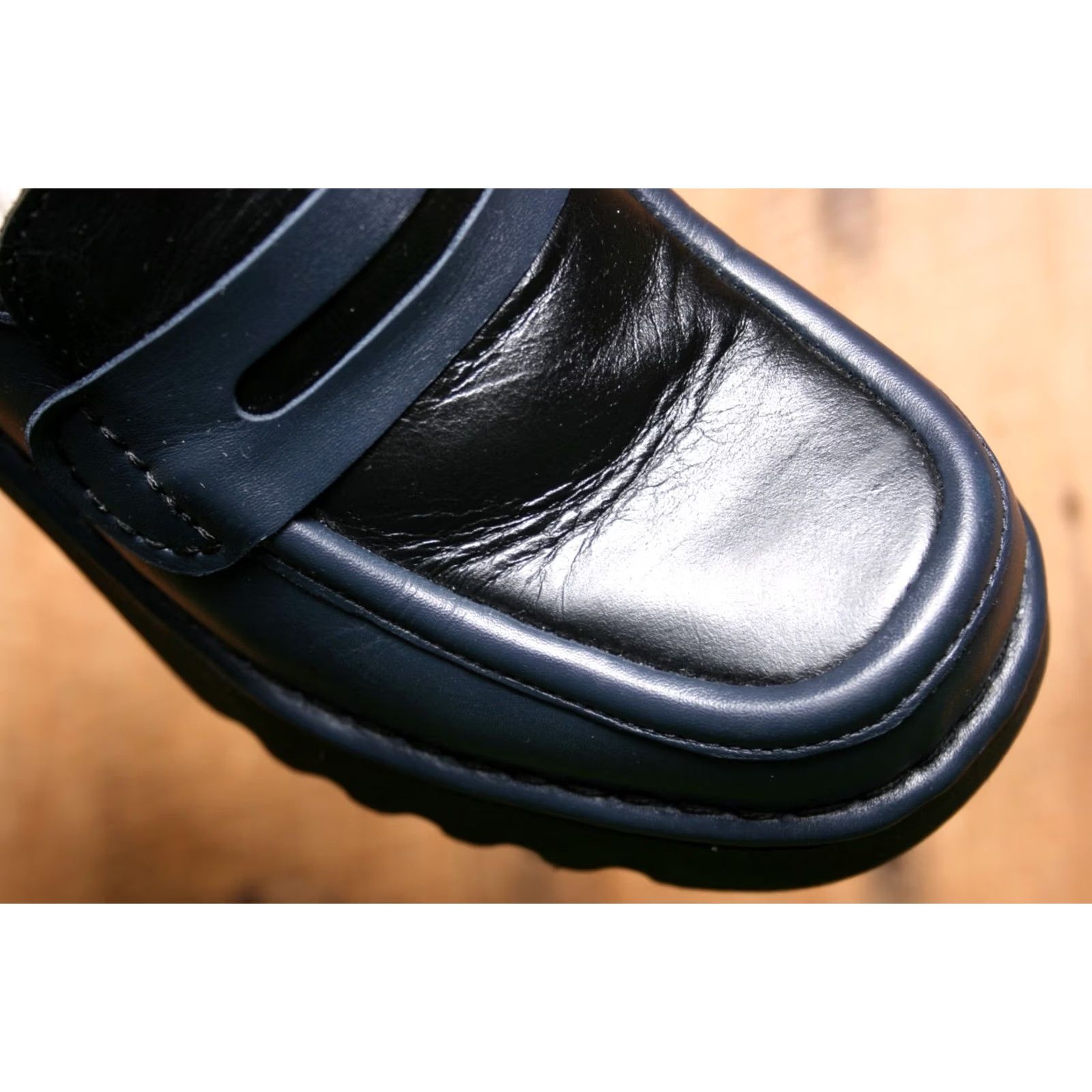Fly London VINTAGE FLY London Muly Navy/Black Leather 3" Heel Penny Loafer EUR 36 Womens Shoes Size US 5.5 / IT 35.5 - 6 Thumbnail
