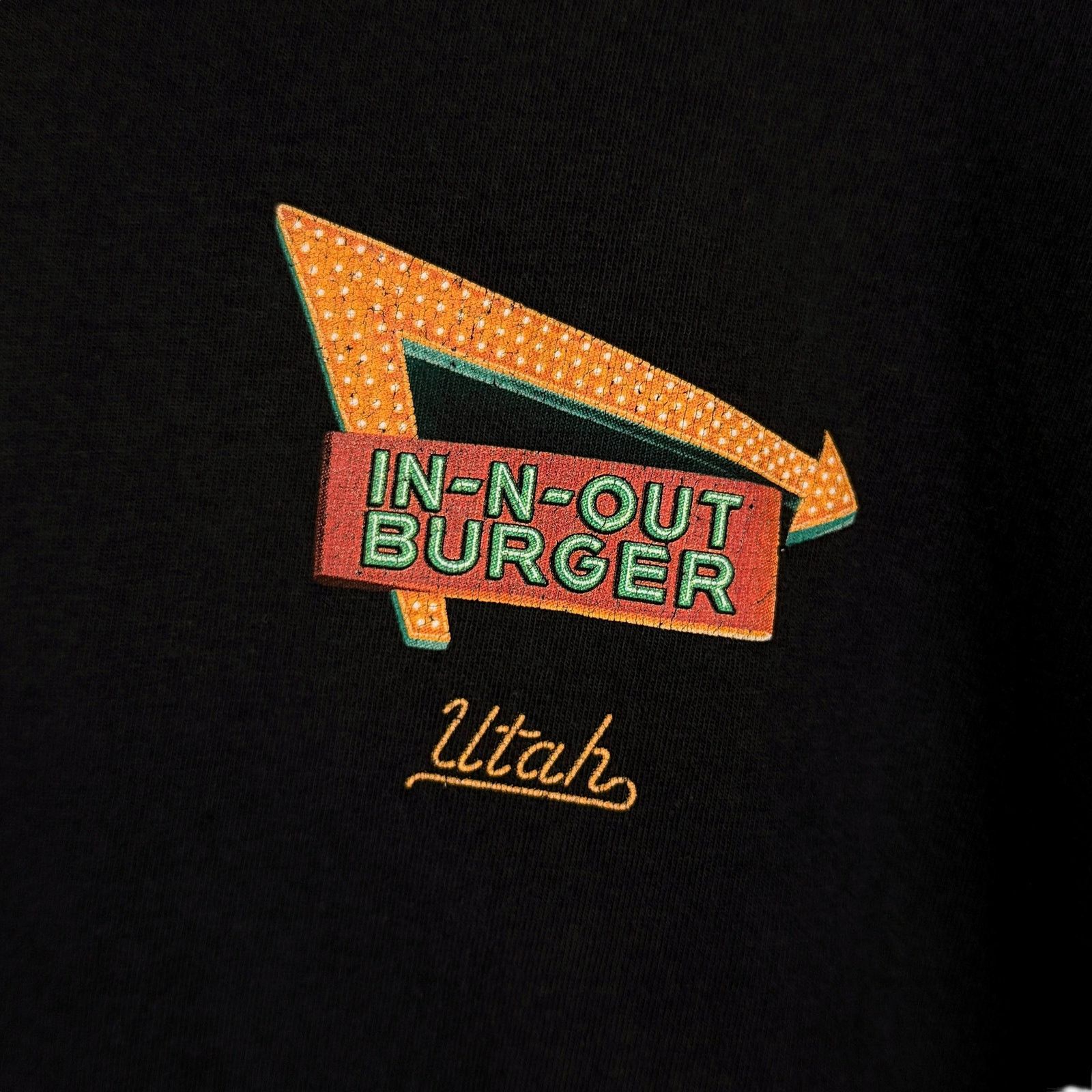Gildan In-N-Out BurgerUtah Black Classic Car Graphic T-Shirt Mens L Size US L / EU 52-54 / 3 - 4 Thumbnail