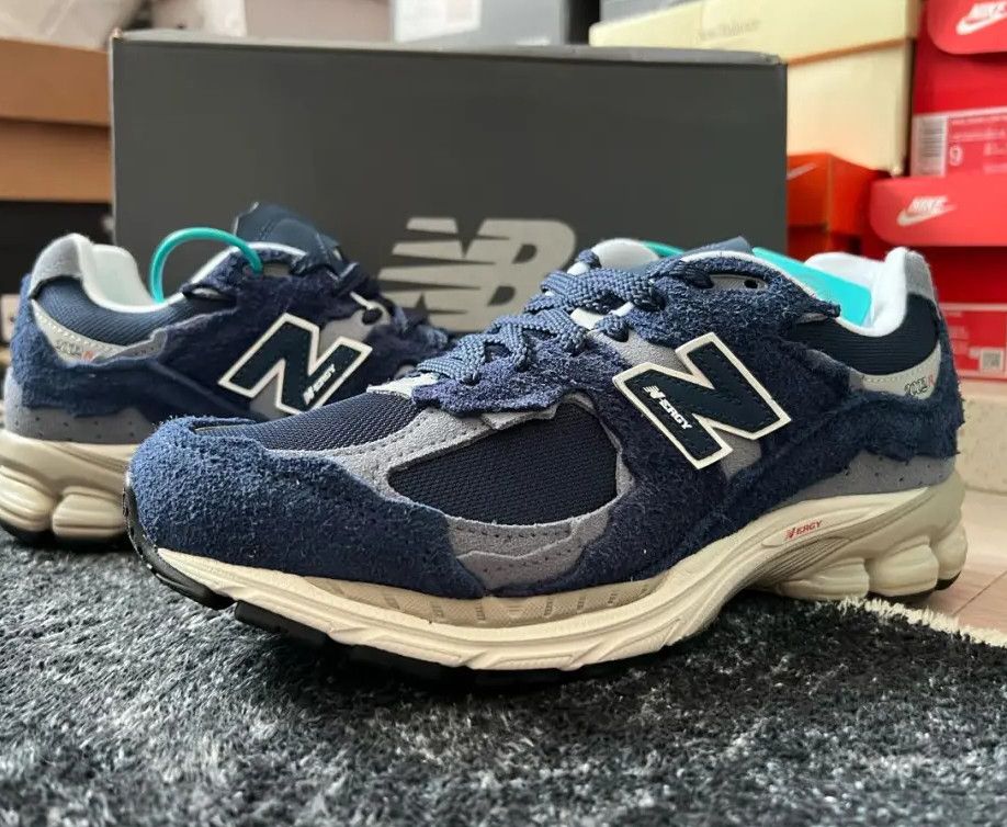 New Balance New Balance 2002R Protection Pack Navy Grey Size US 8 / EU 41 - 6 Thumbnail