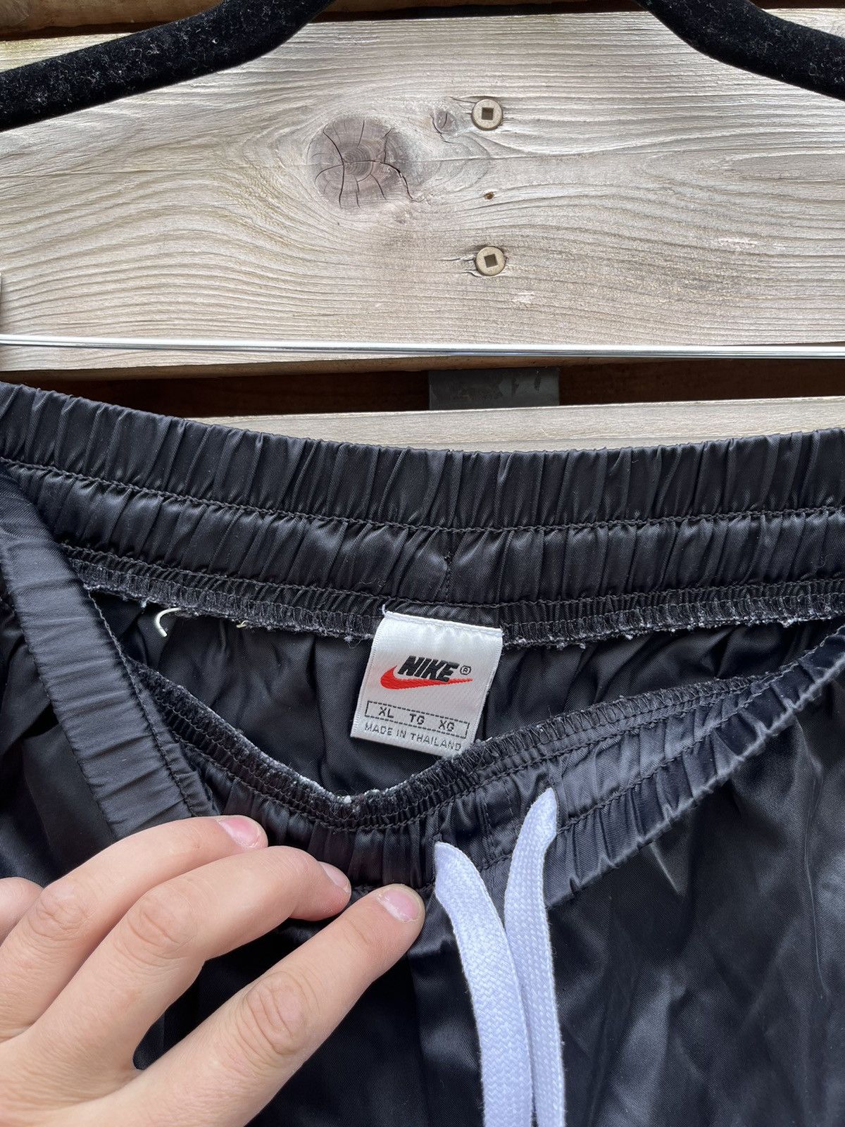 Nike × Vintage Vintage Nike Shorts Nylon Double Big Swoosh Y2K Size US 33 - 5 Thumbnail