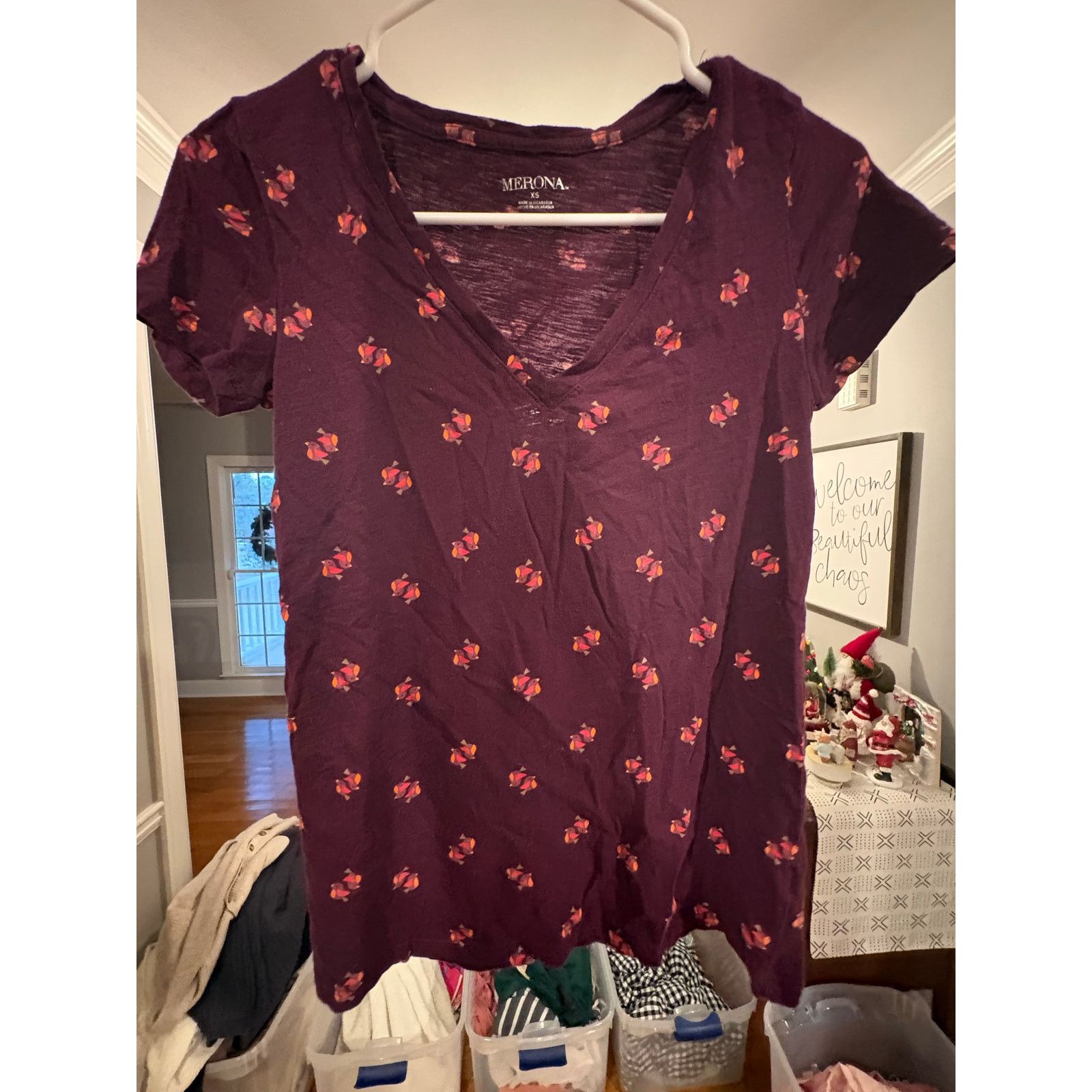 Merona Merona Women’s XS Purple Floral V-Neck Short Sleeve Tee Size XS / US 0-2 / IT 36-38 - 2 Thumbnail
