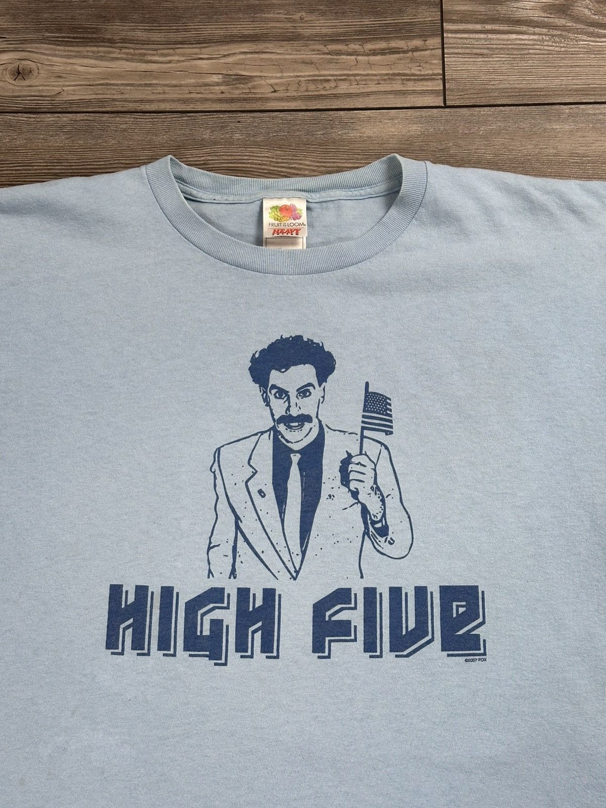 Fruit Of The Loom Vintage Y2K Borat “High Five” Movie Promo T Shirt Size US XL / EU 56 / 4 - 2 Thumbnail