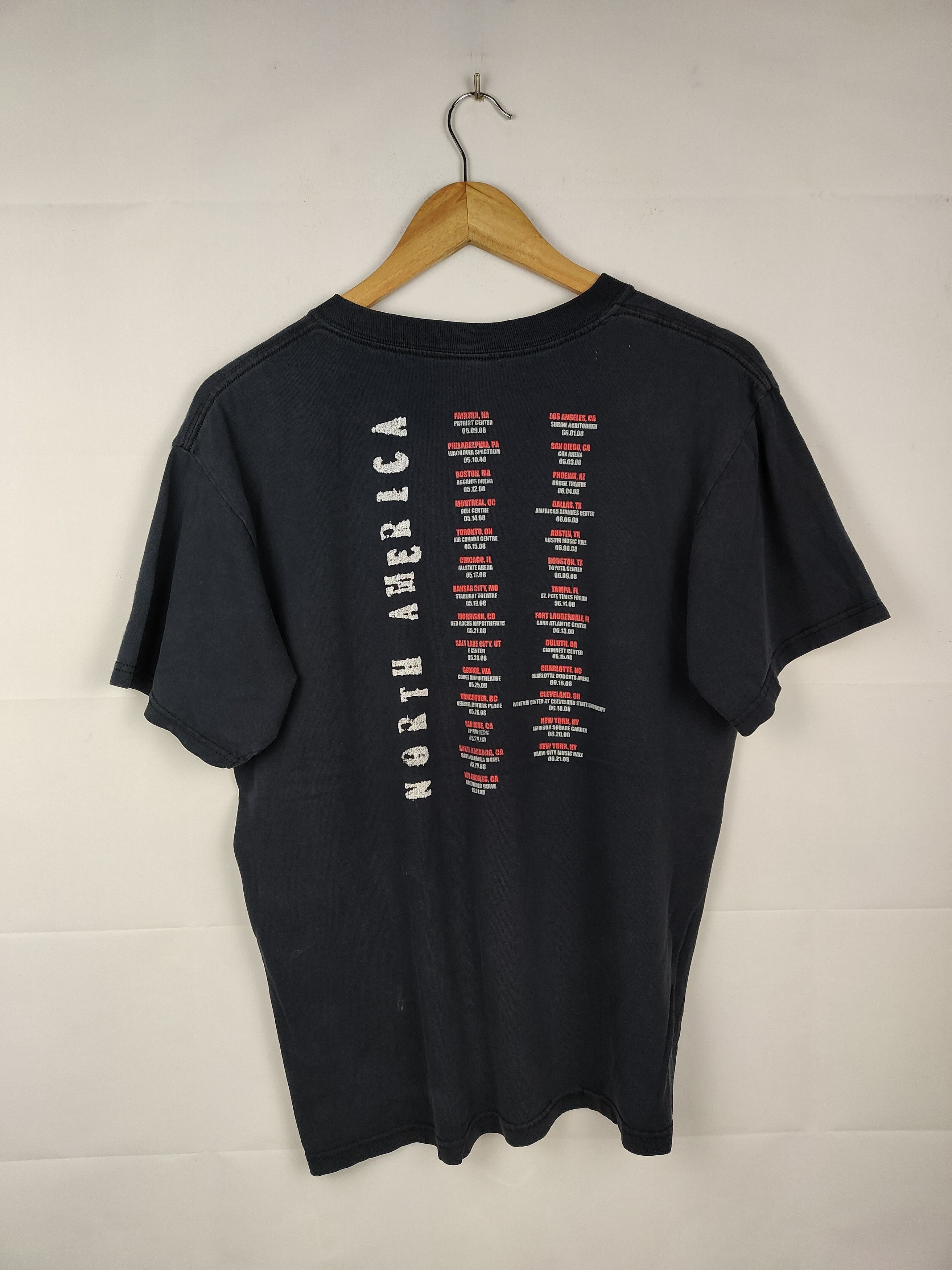 The Cure × Vintage The Cure vintage Y2K 2008 tour t shirt Size US M / EU 48-50 / 2 - 5 Thumbnail