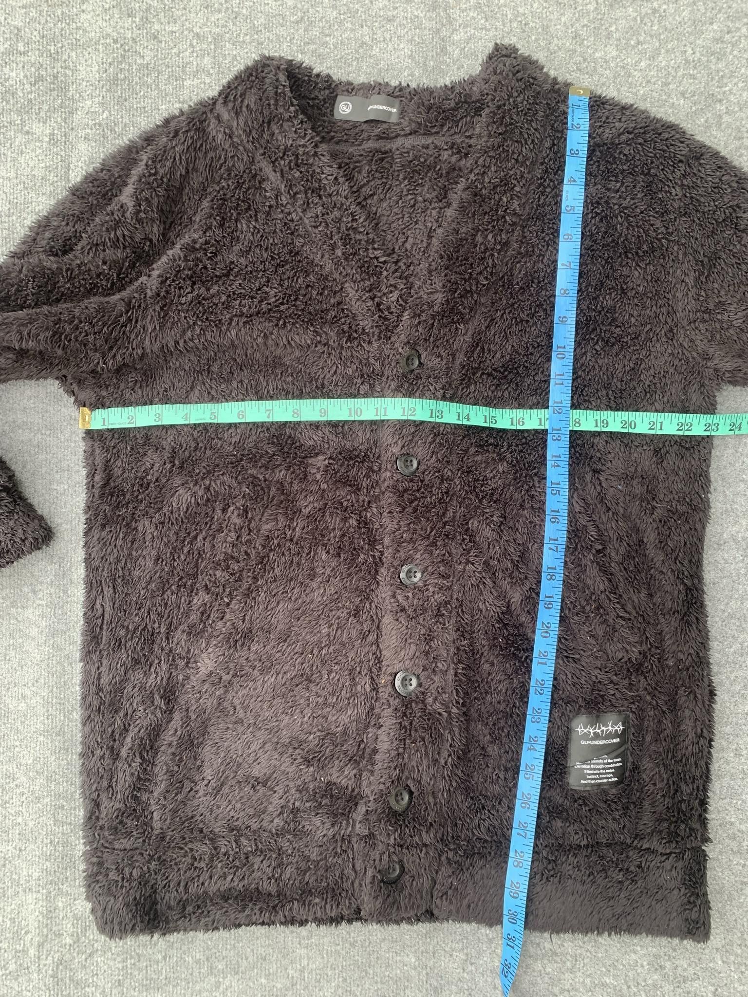 GU × Undercover Gu X undercover Jun Takahashi faux fur Fleece cardigan. Size US L / EU 52-54 / 3 - 6 Thumbnail