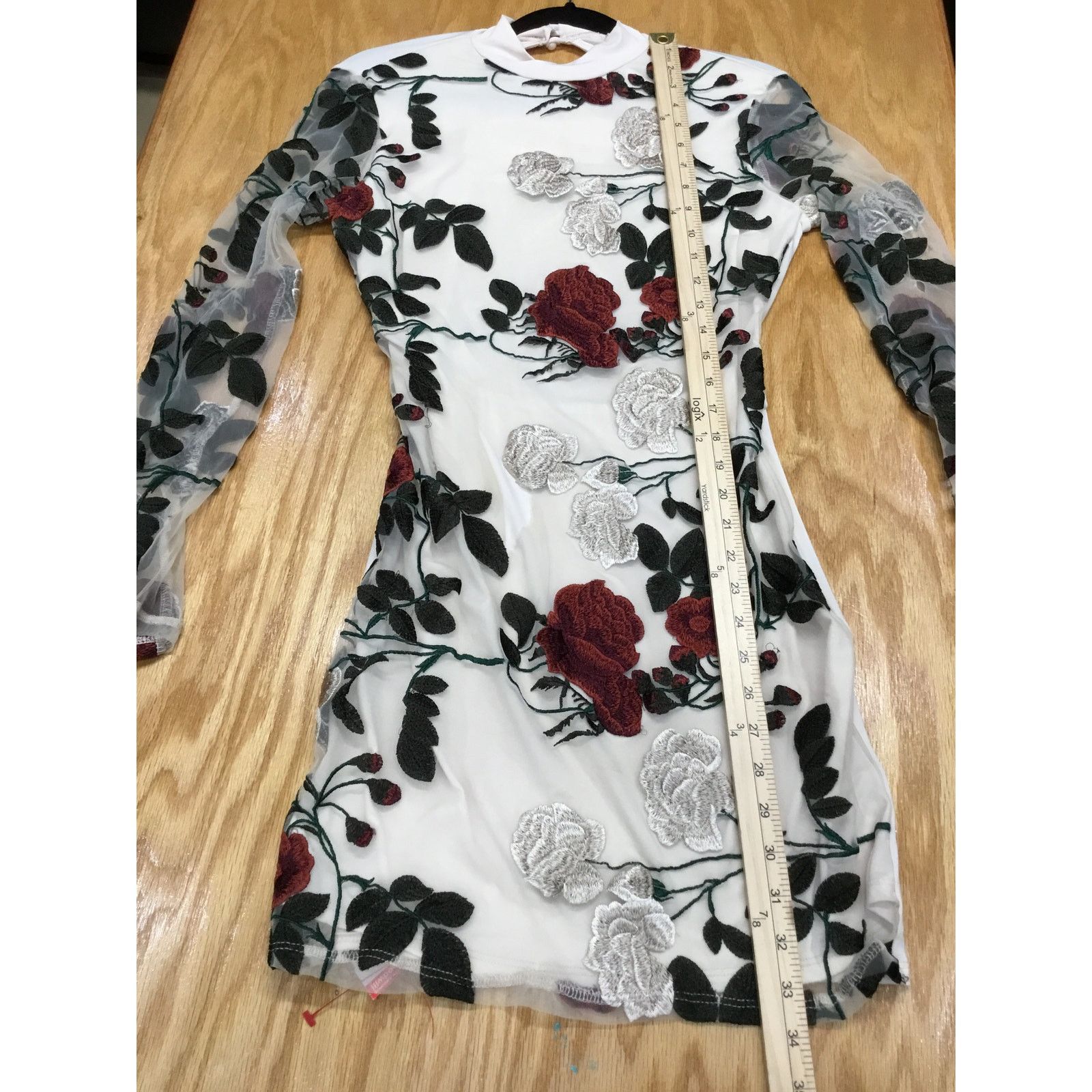 The Unbranded Brand K.Jen Dress Women's Large White Floral Embroidered Backless Size L / US 10 / IT 46 - 7 Thumbnail