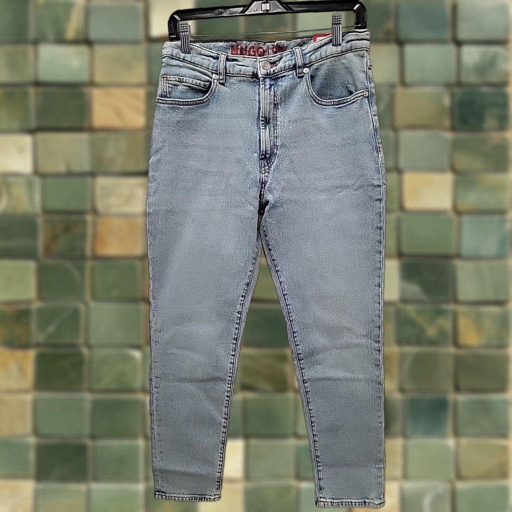 Hugo Boss NWT HUGO BOSS Jeans 29x32 Regular Fit 5-Pocket Denim Blue Mens Regular Fit Stretch 934 Size 29x32 Size US 29 - 1 Thumbnail
