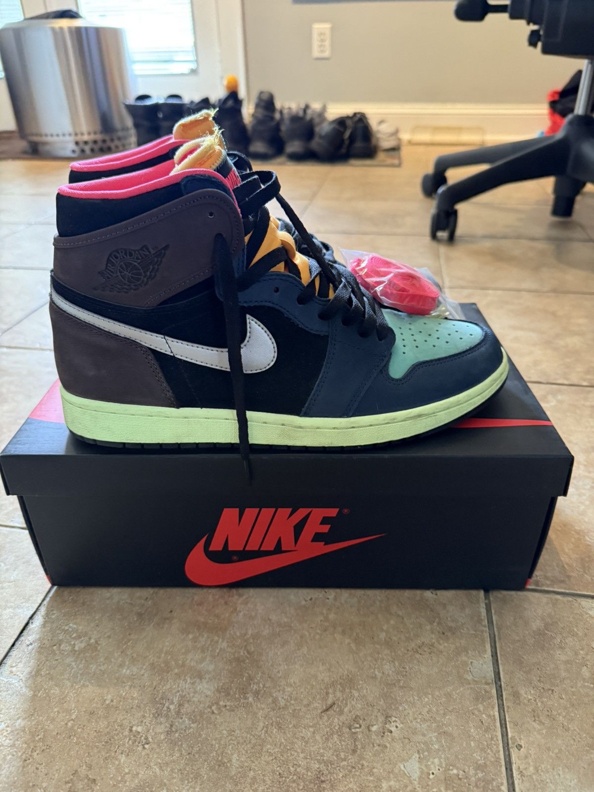 Jordan Brand × Nike Jordan 1 Retro HIGH OG - Baroque - 555088 201 Size US 10.5 / EU 43-44 - 2 Thumbnail