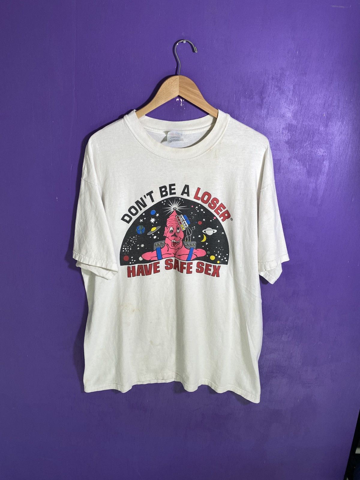 Vintage Vintage 90s Don’t be a loser have safe sex t-shirt Size US XL / EU 56 / 4 - 1 Thumbnail