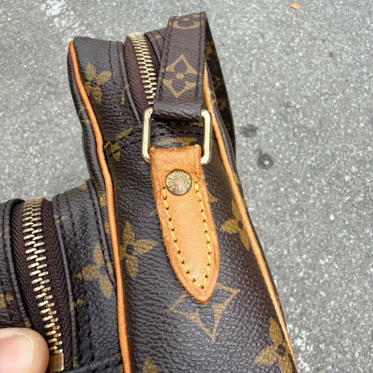 Louis Vuitton Louis Vuitton Amazon Monogram Slingbag Size ONE SIZE - 11 Thumbnail